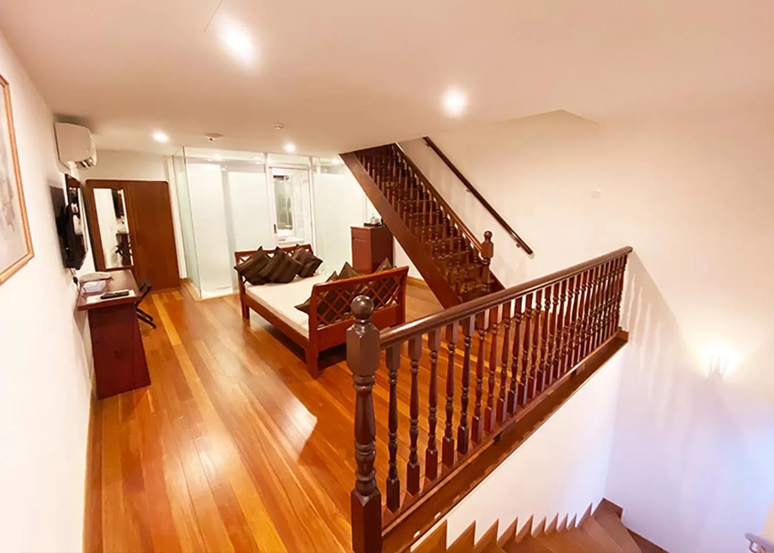 Bed in Heeren Straits Hotel