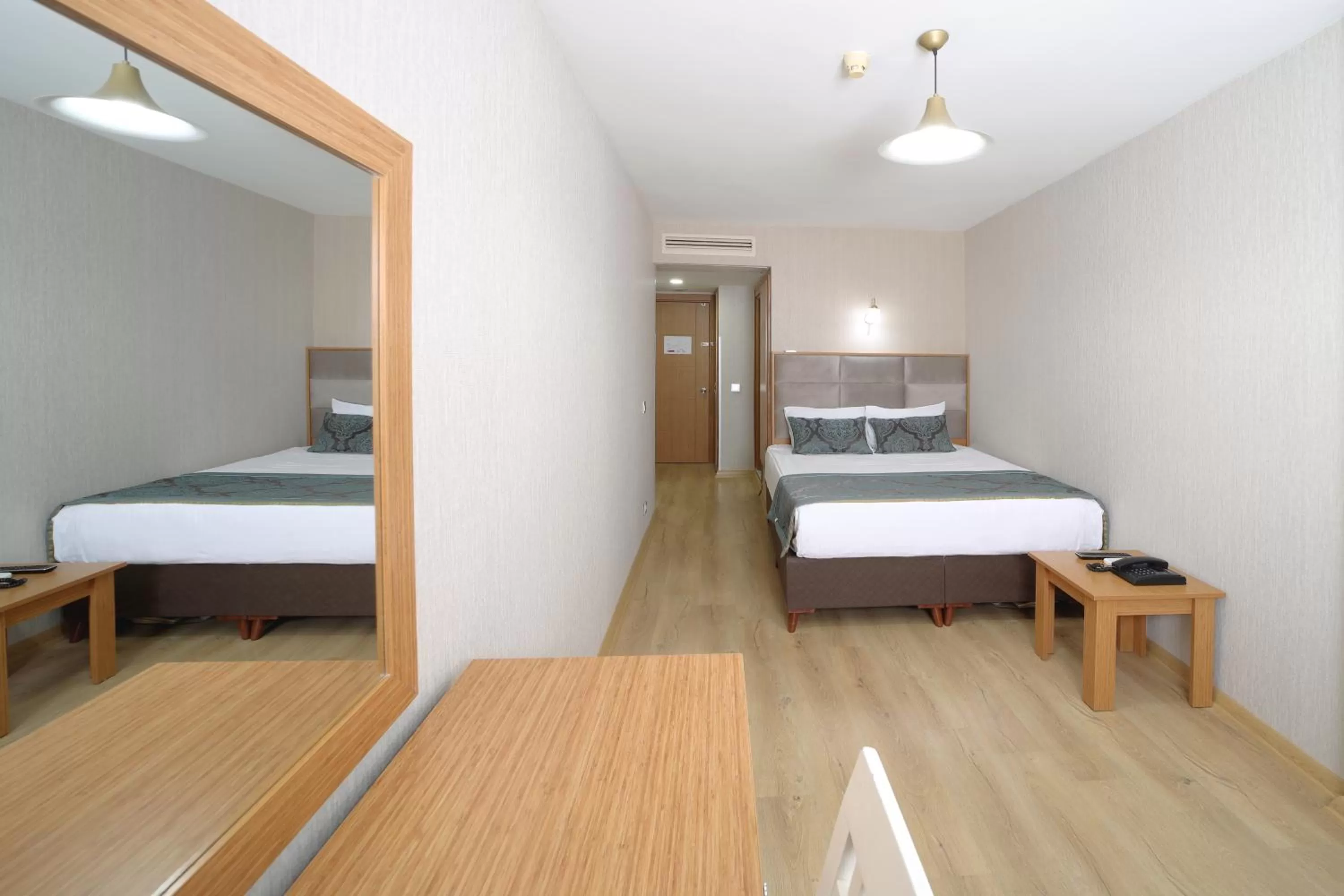 Photo of the whole room, Bed in Istanbul Panorama Hotel