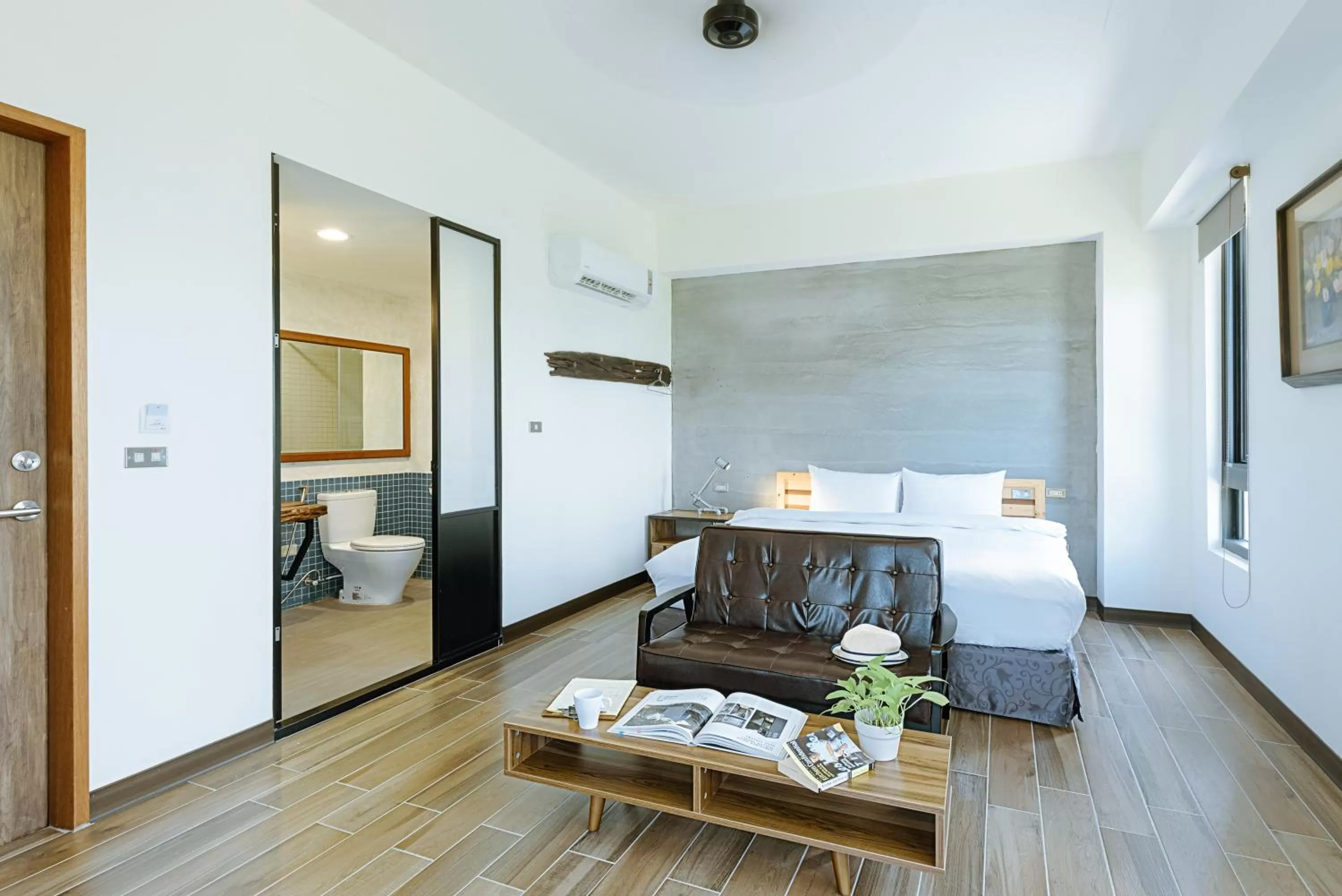 Bathroom in Chillax Inn B&B