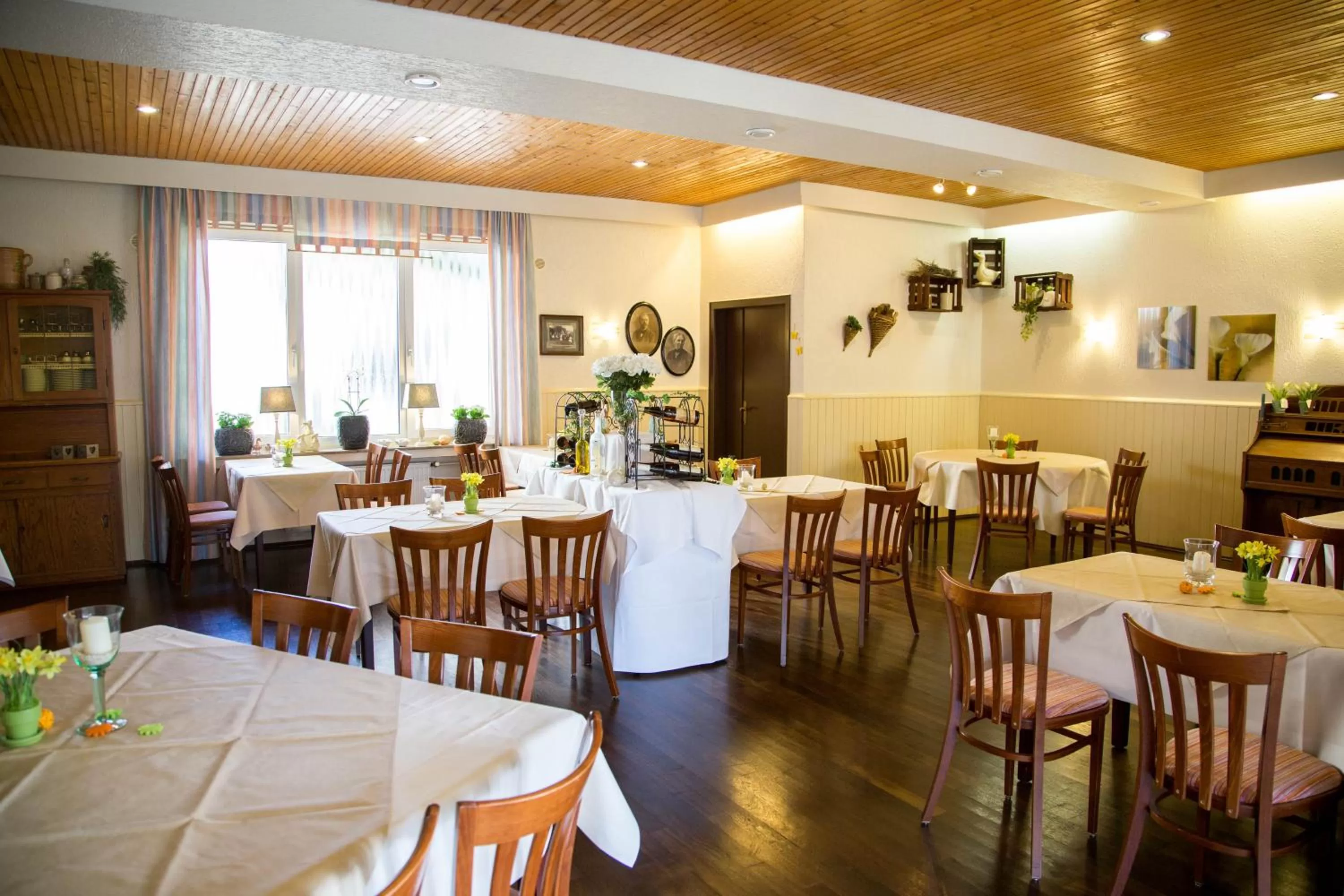 Restaurant/places to eat in Hotel Zum Grunewald