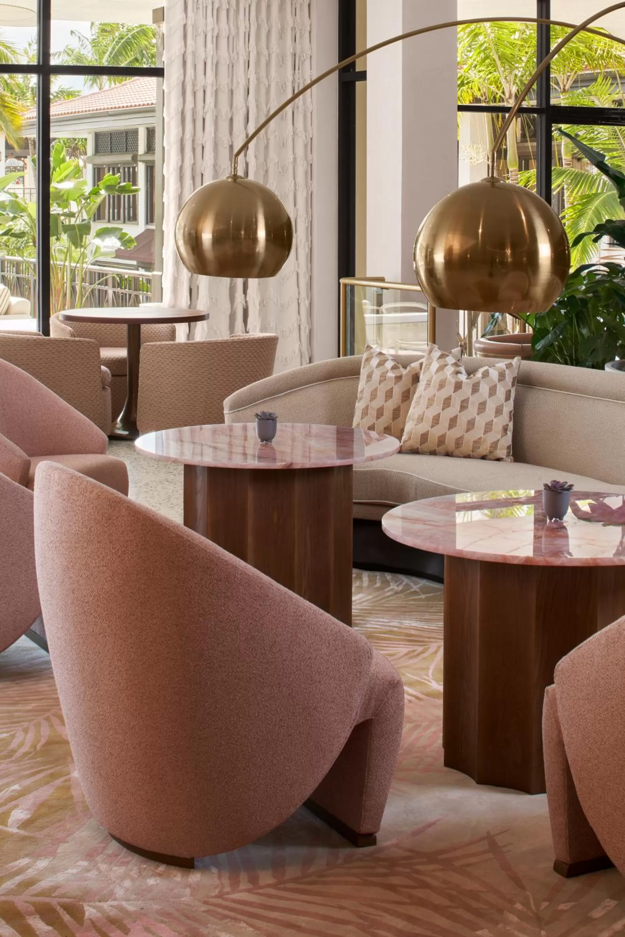 Lounge or bar in PGA National Resort