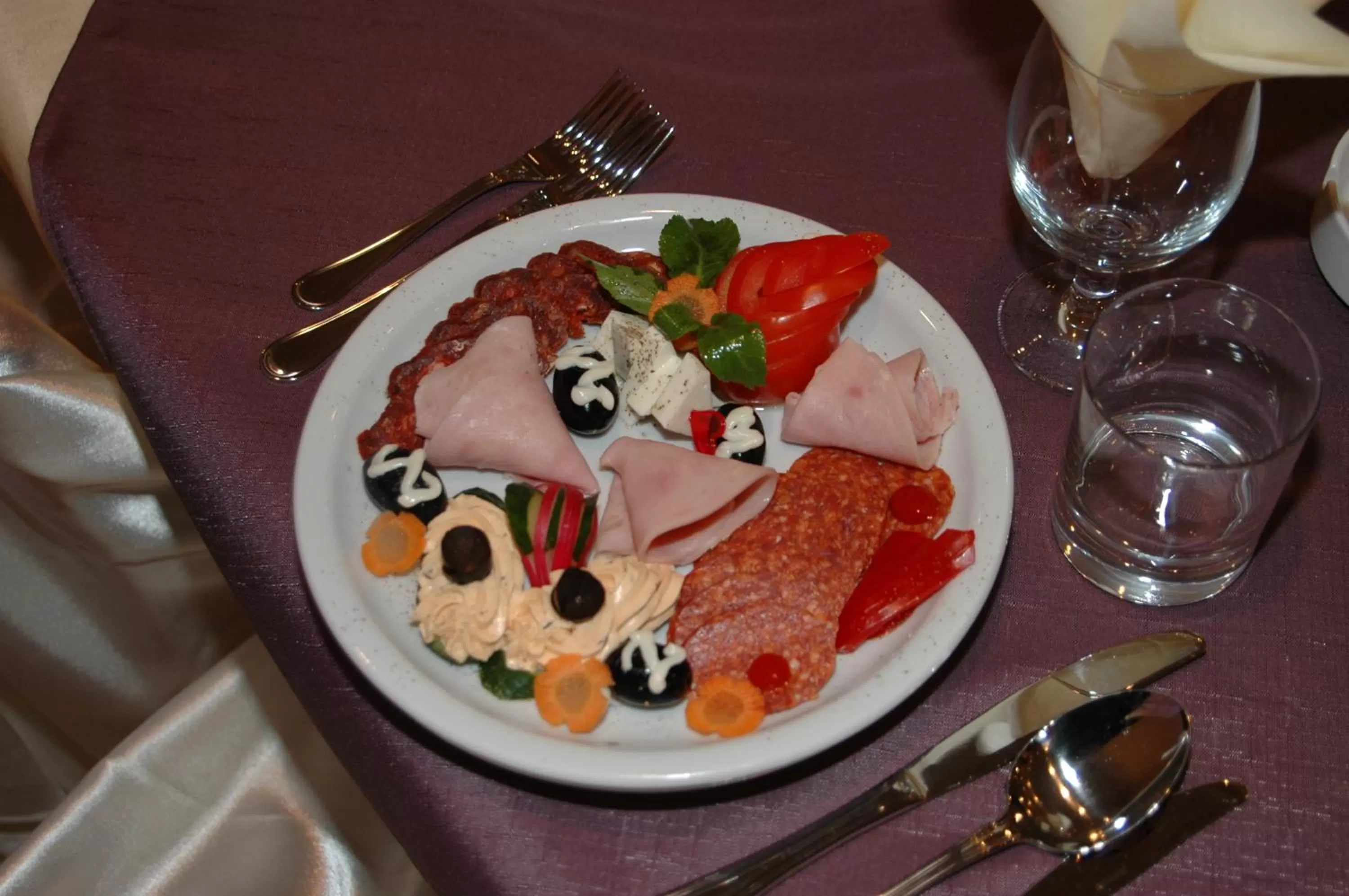 Food and drinks in Hotel Iris