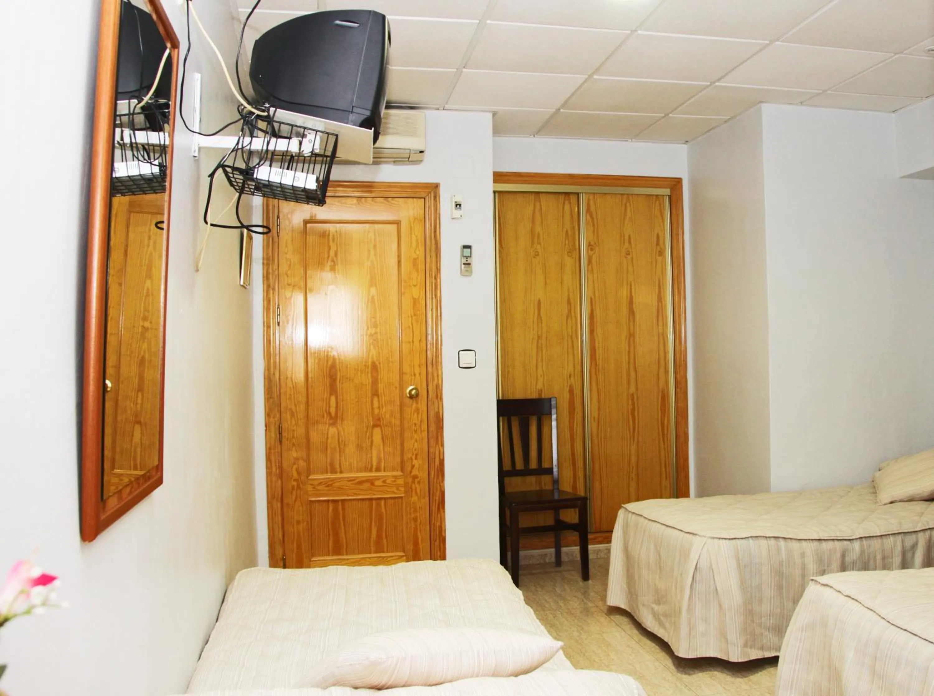 Bed in Hotel Trabuco