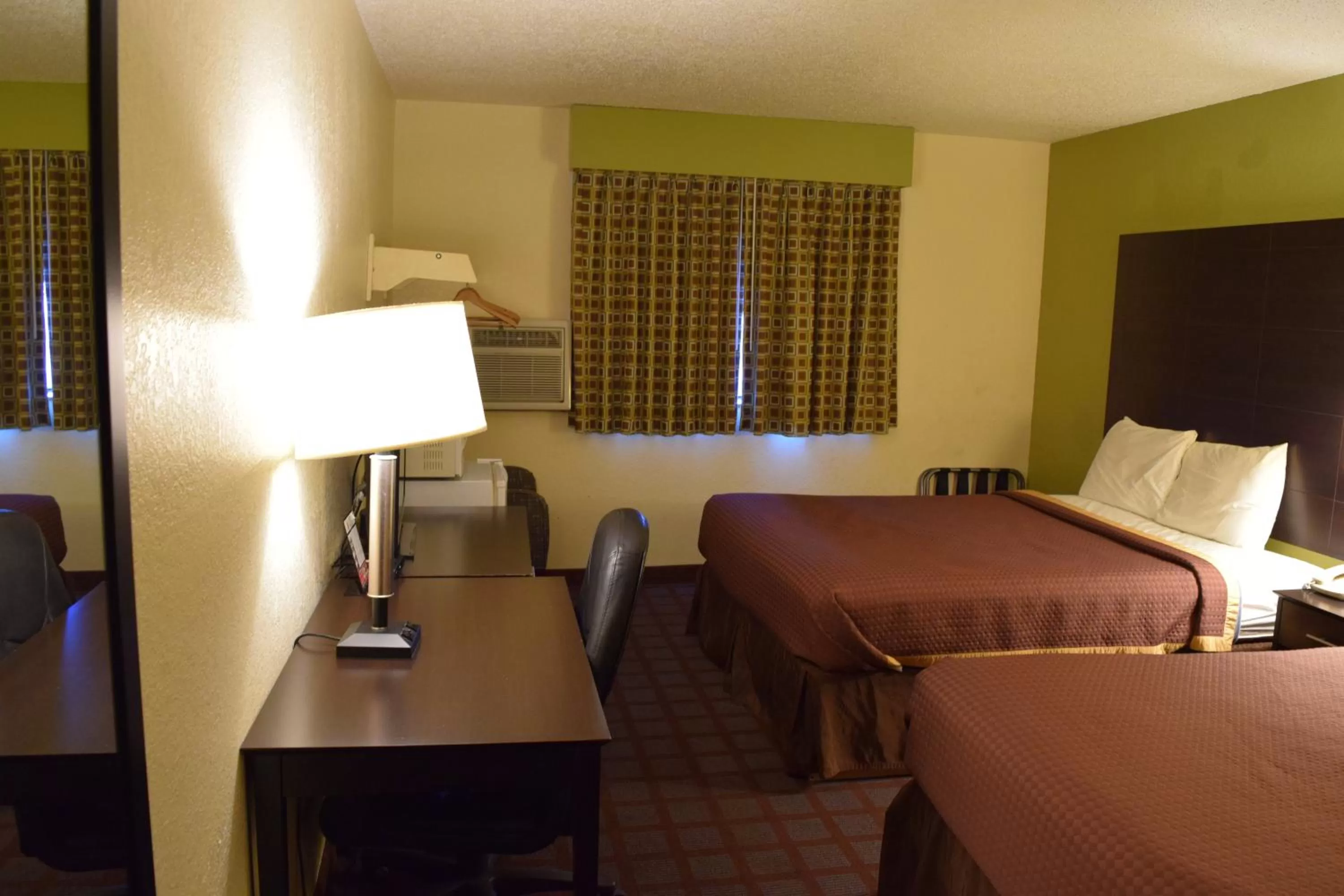 Bed in Super 8 by Wyndham Saginaw