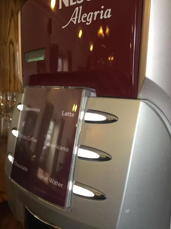 Coffee/tea facilities, TV/Entertainment Center in The Swan