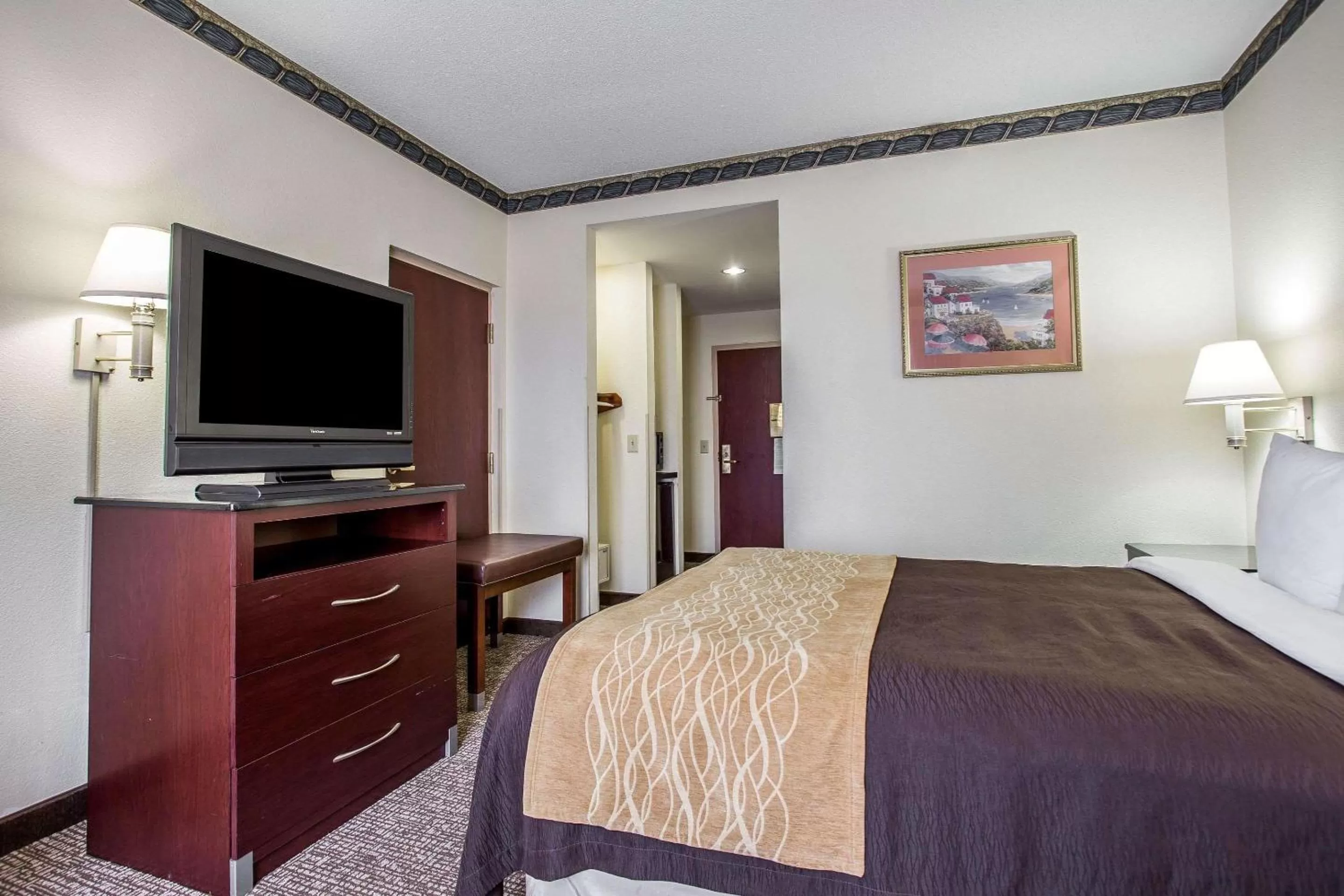 Photo of the whole room, Bed in Comfort Inn & Suites FtJackson Maingate