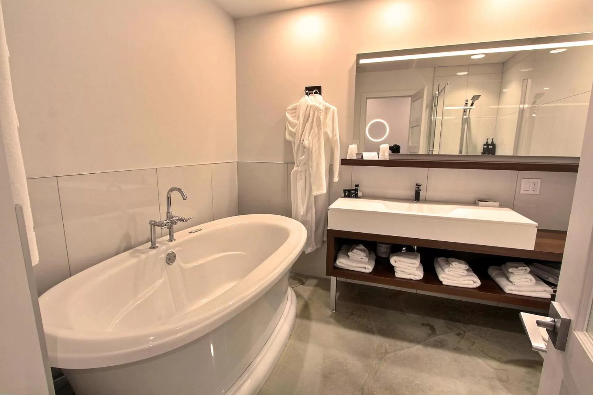 Bathroom in Hôtel Le Navigateur