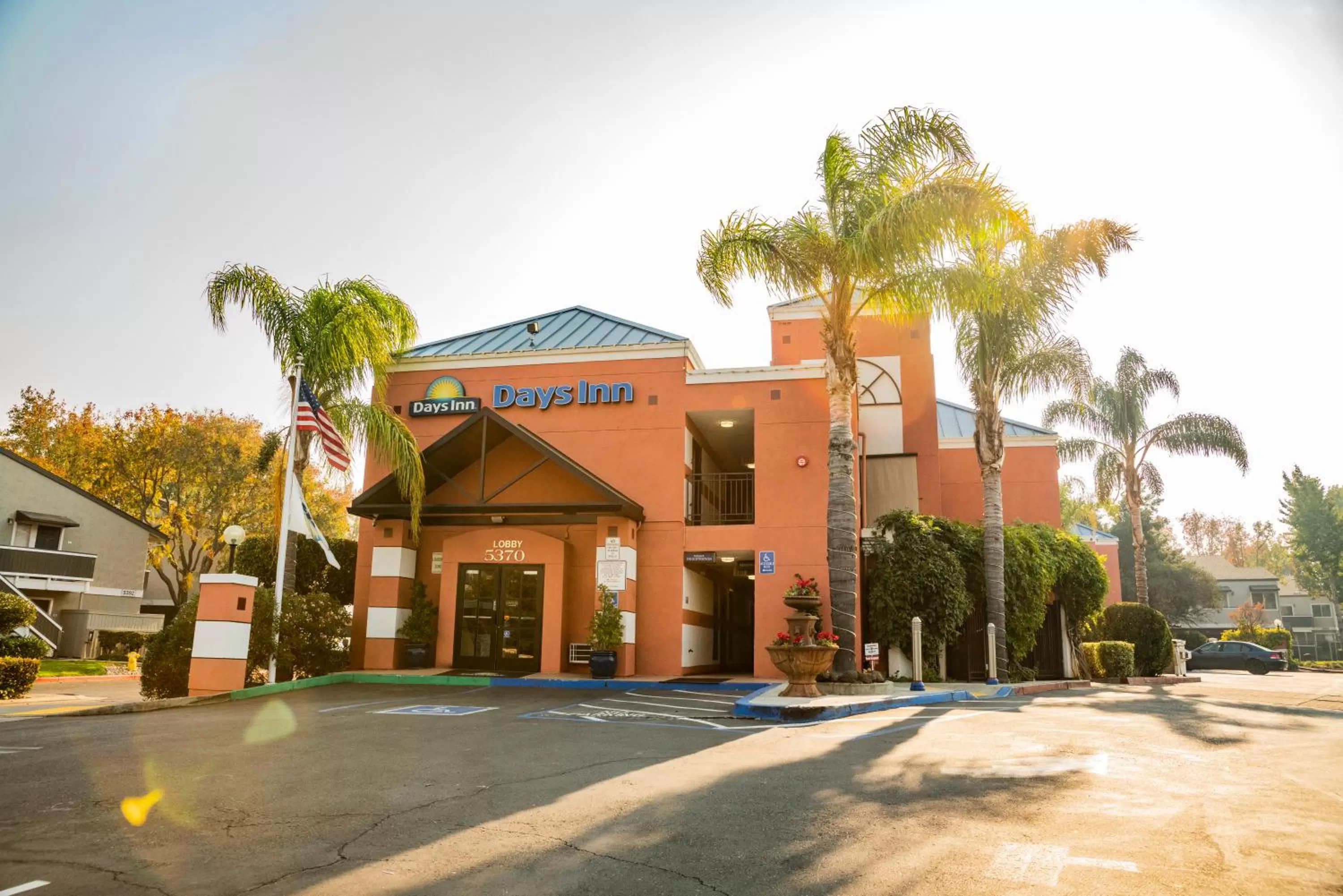 Facade/entrance in Days Inn by Wyndham Concord