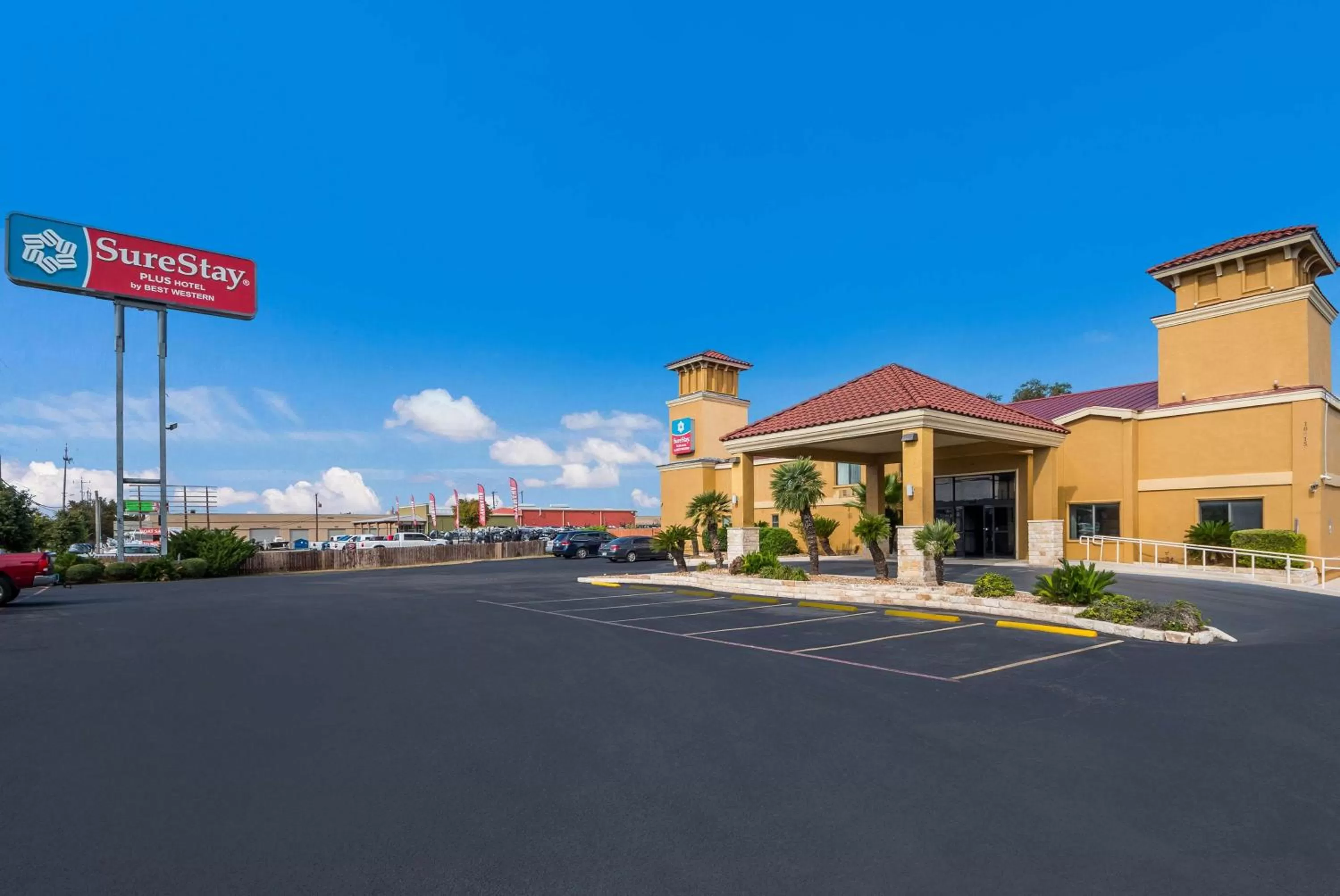 Property building in SureStay Plus Hotel by Best Western San Antonio North