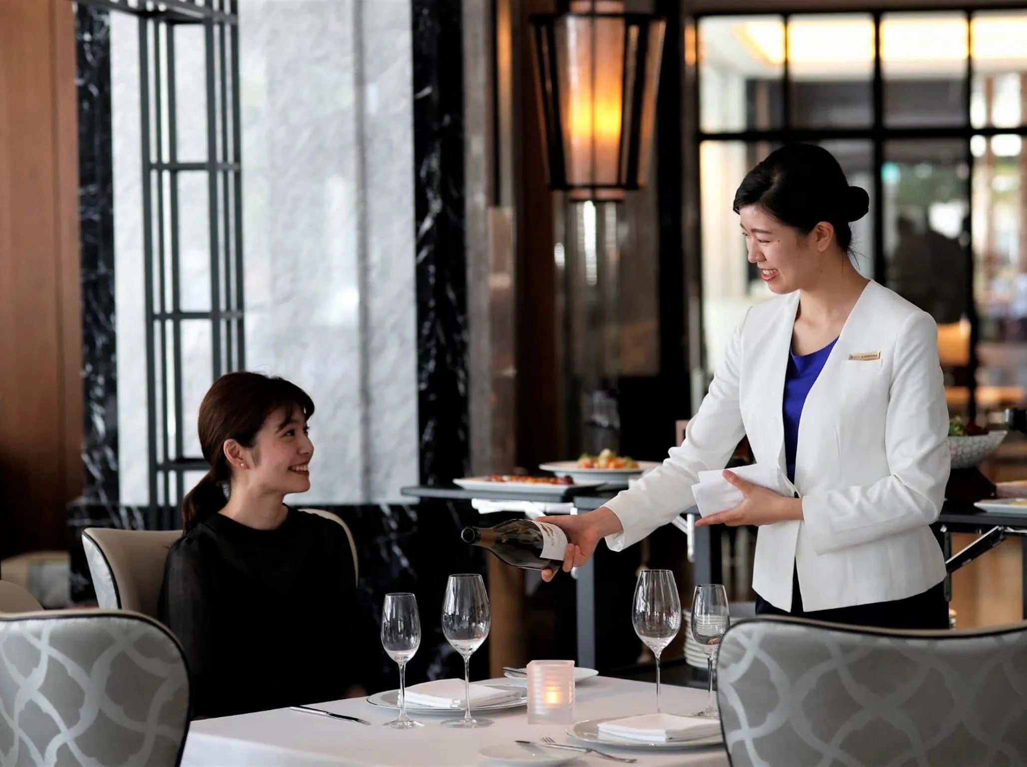 Restaurant/places to eat in Hyatt Regency Yokohama