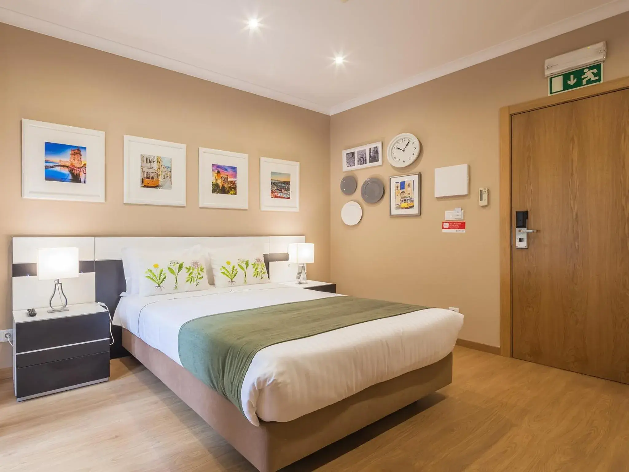 Superior Double Room in Vila Nova Guesthouse Superior Double Room in Vila Nova Guesthouse