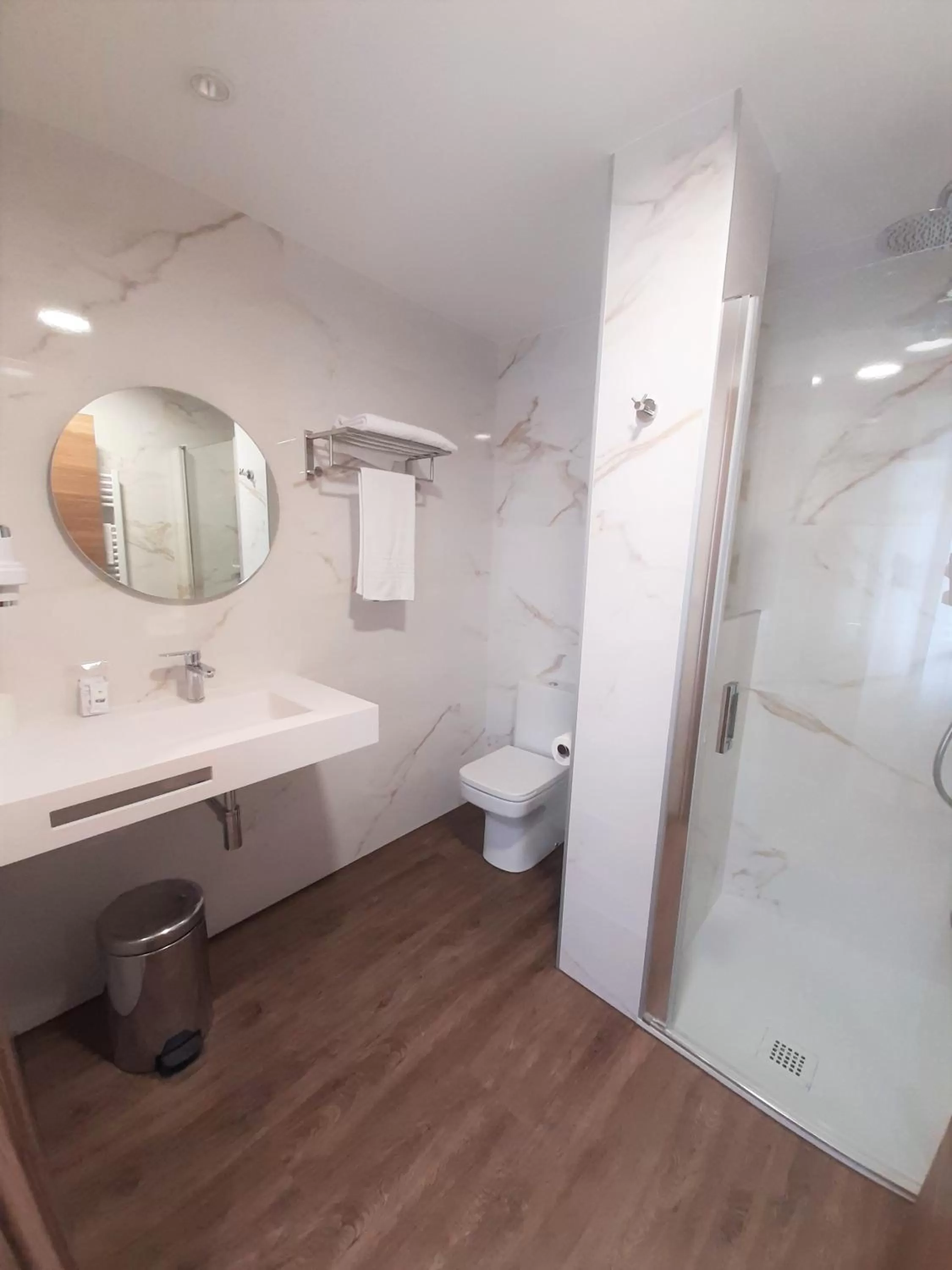 Shower in Hotel La Terraza