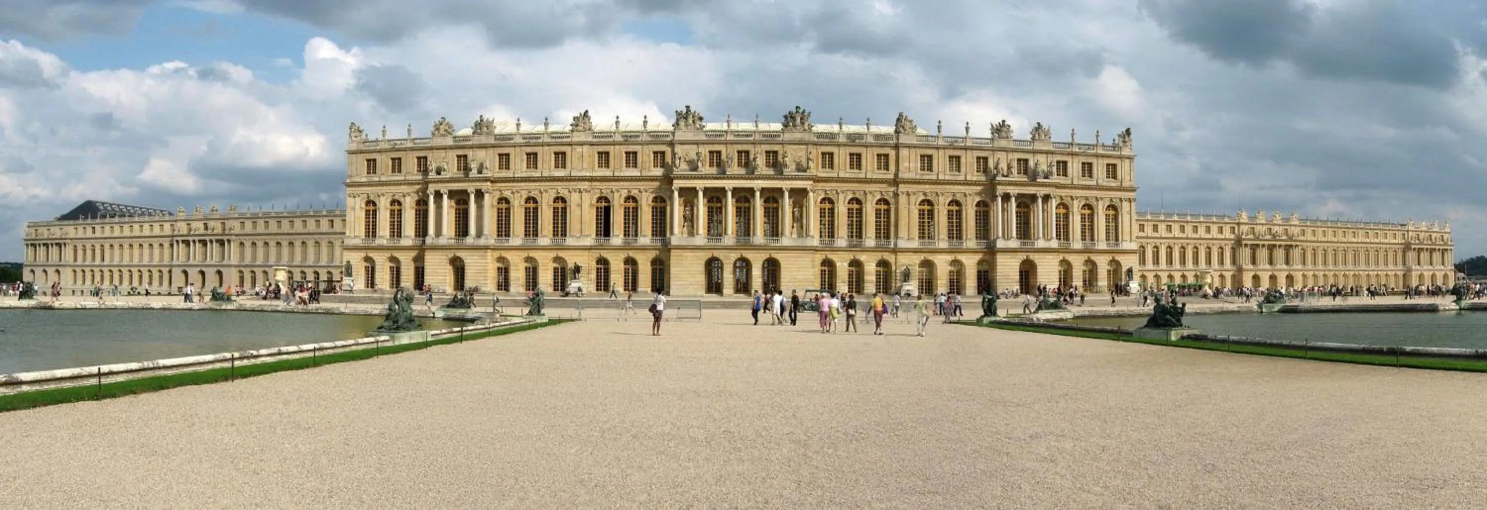 Activities in Campanile Plaisir