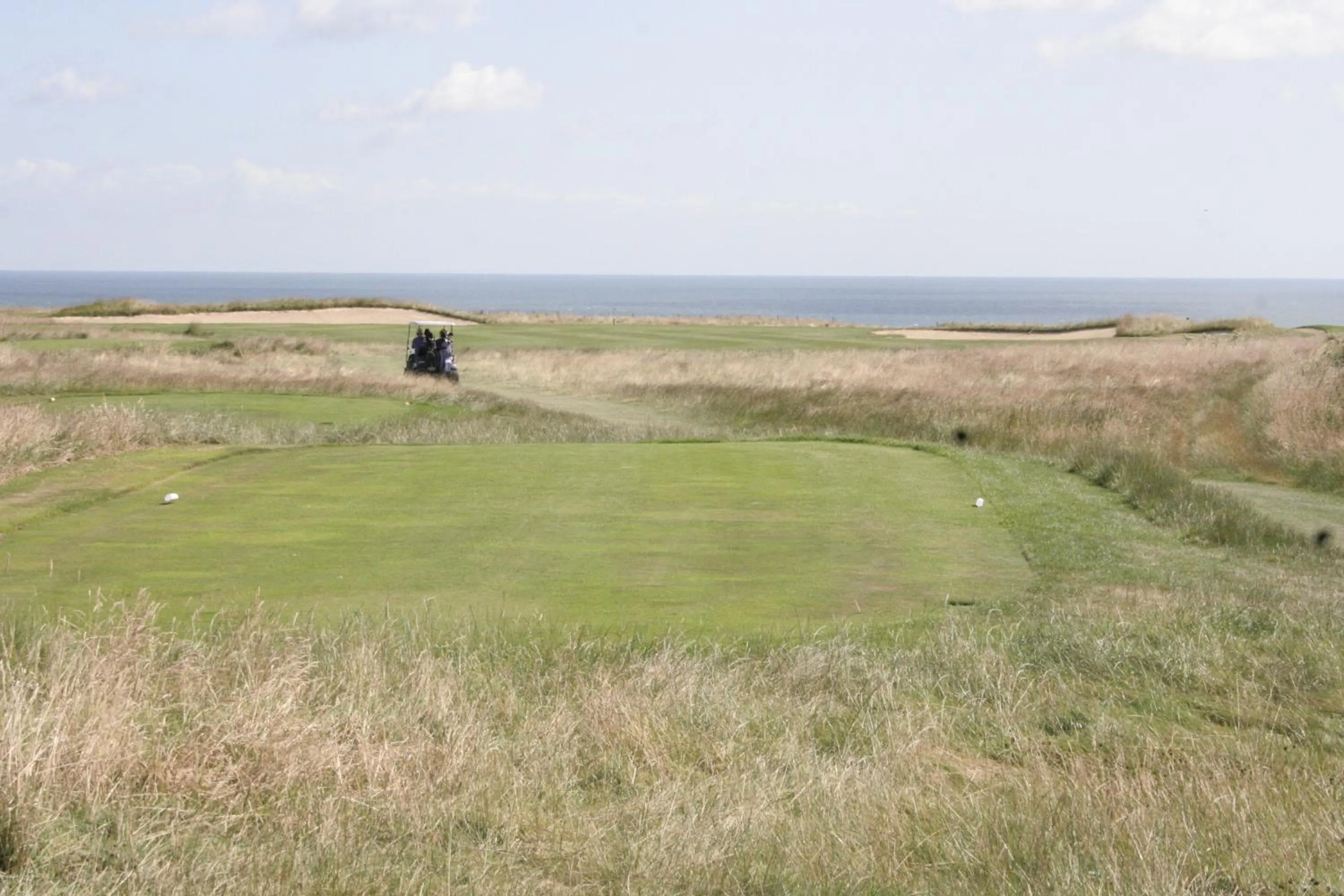 Golfcourse in Mercure Bayeux Omaha Beach