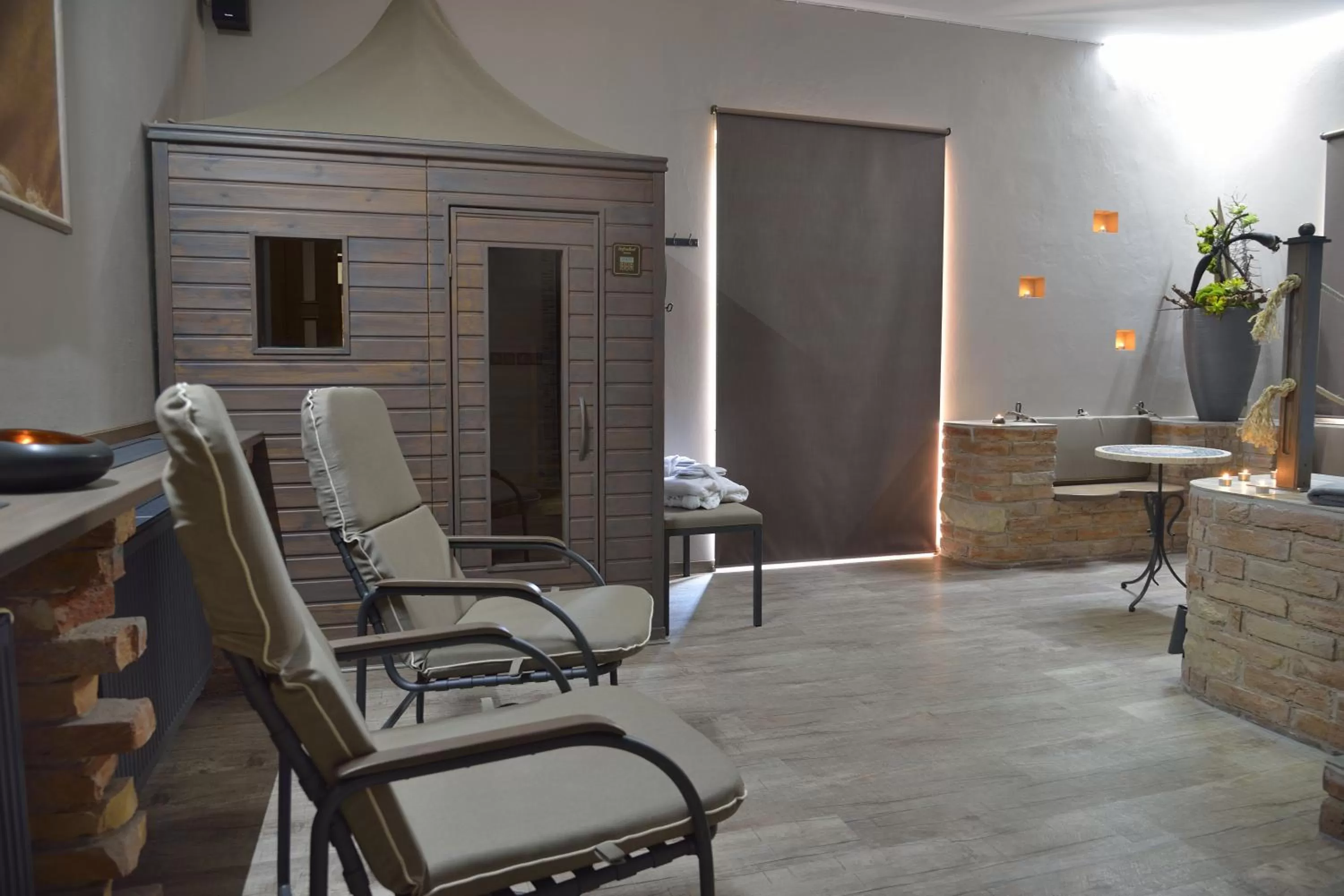 Hotel and restaurant Via Ironia