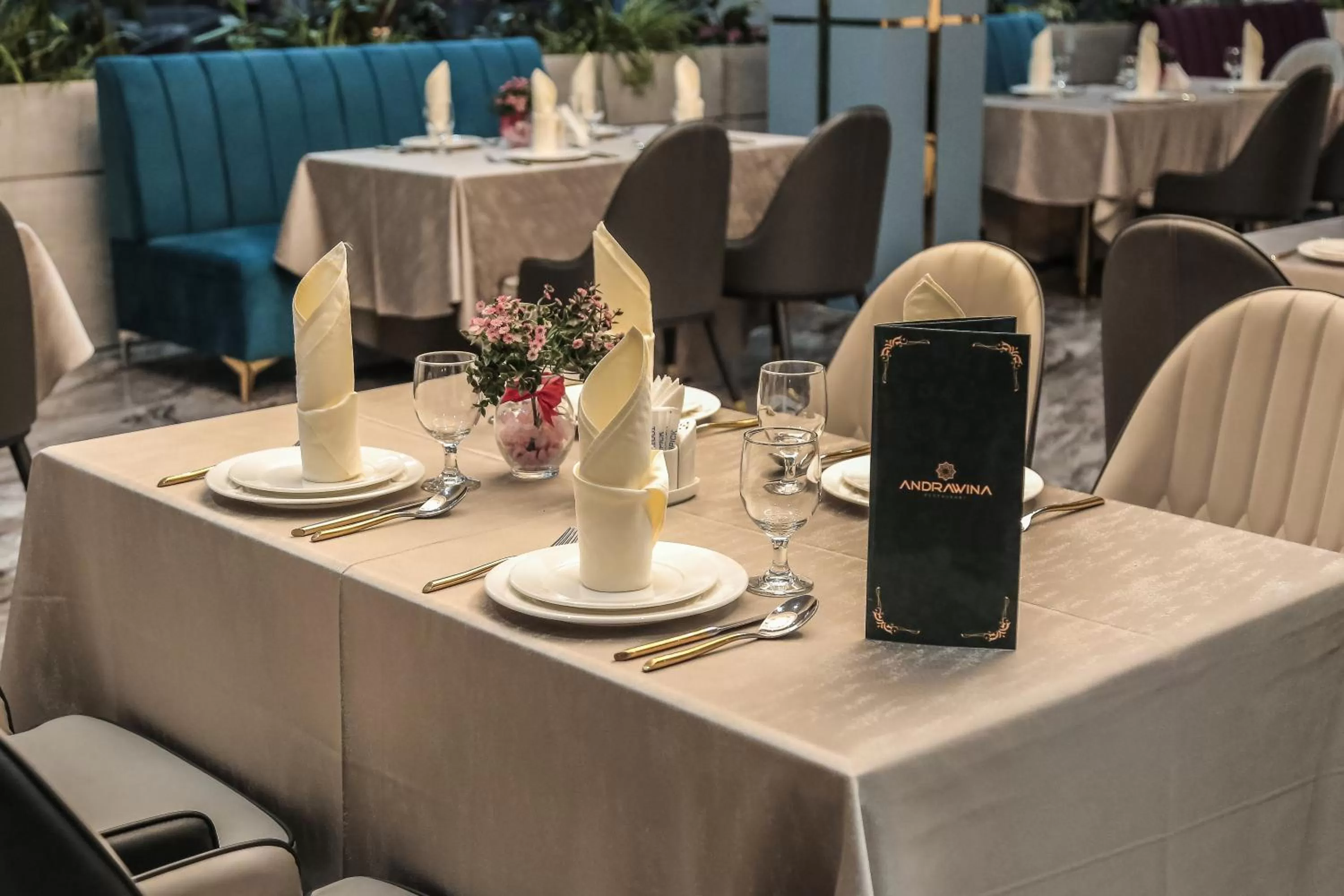 Restaurant/Places to Eat in Sahid Zarafshon