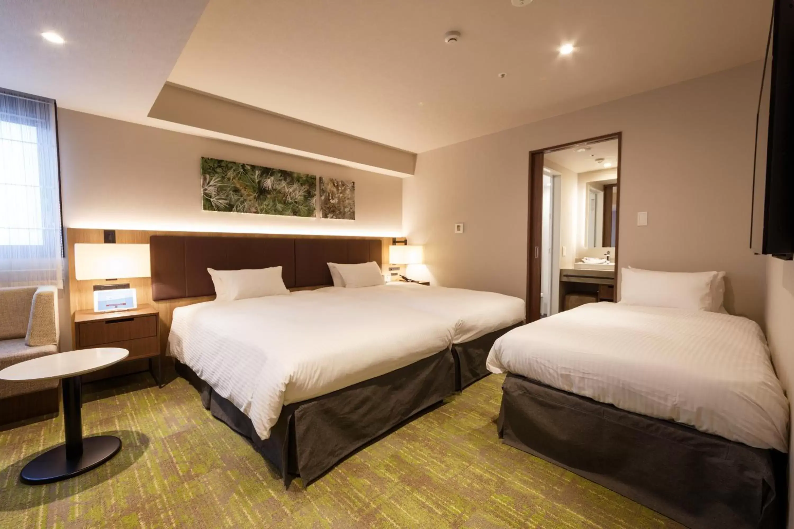 Corner Triple Room in Hotel Forza Kanazawa Corner Triple Room in Hotel Forza Kanazawa