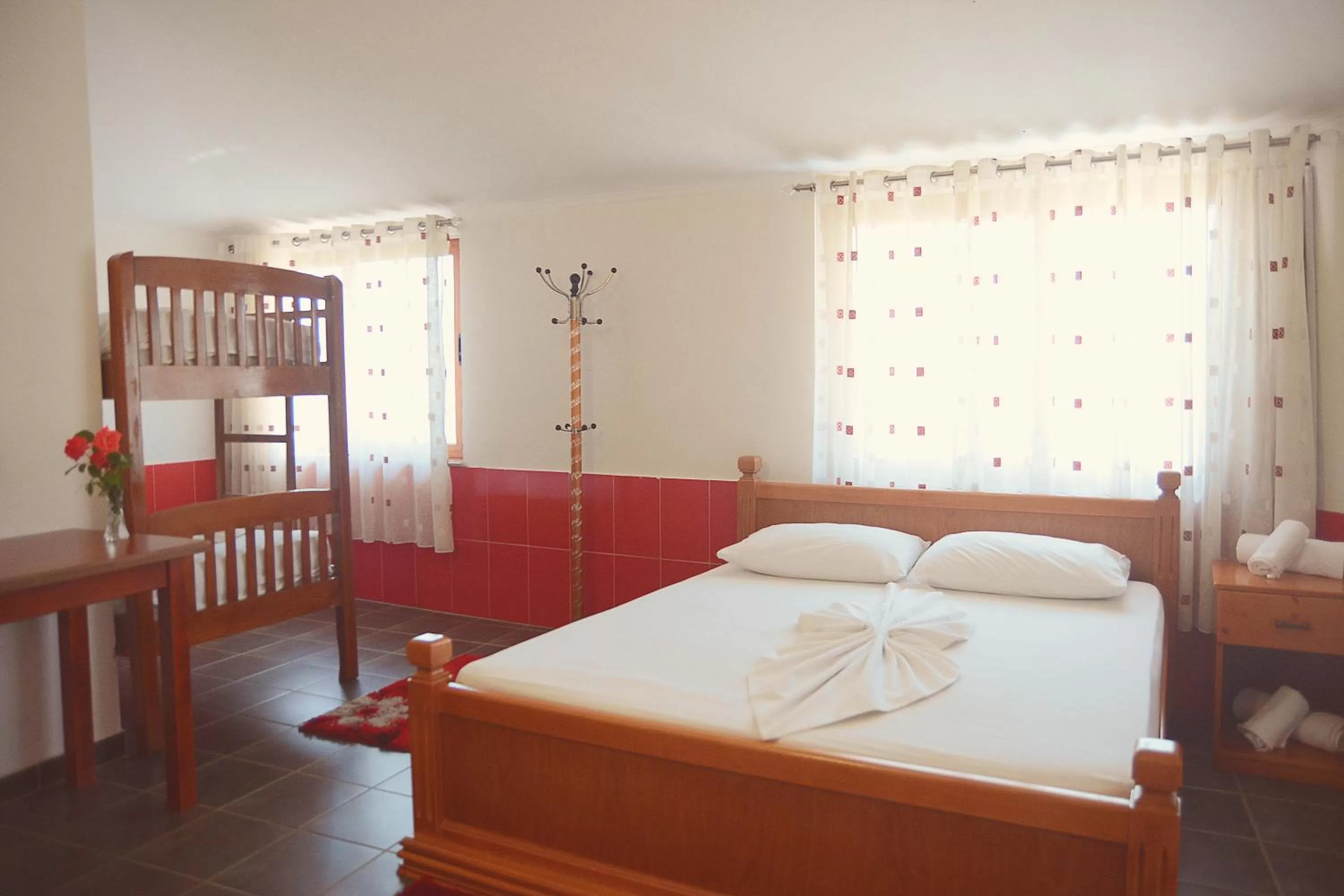 Photo of the whole room, Bed in Hotel Floga