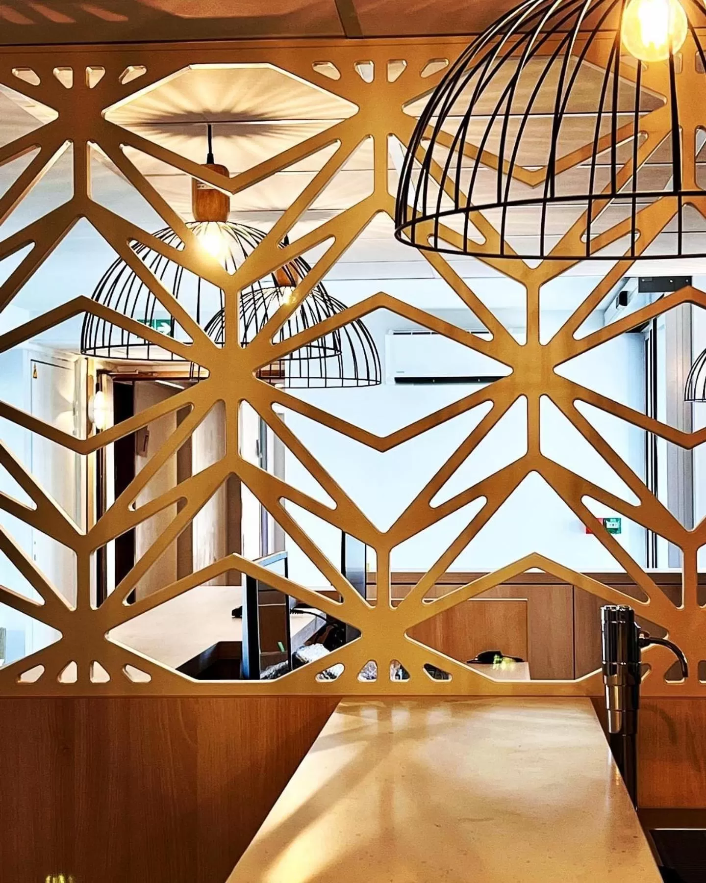 Lounge or bar, Bed in The Originals City, Hôtel Le Puech, Narbonne