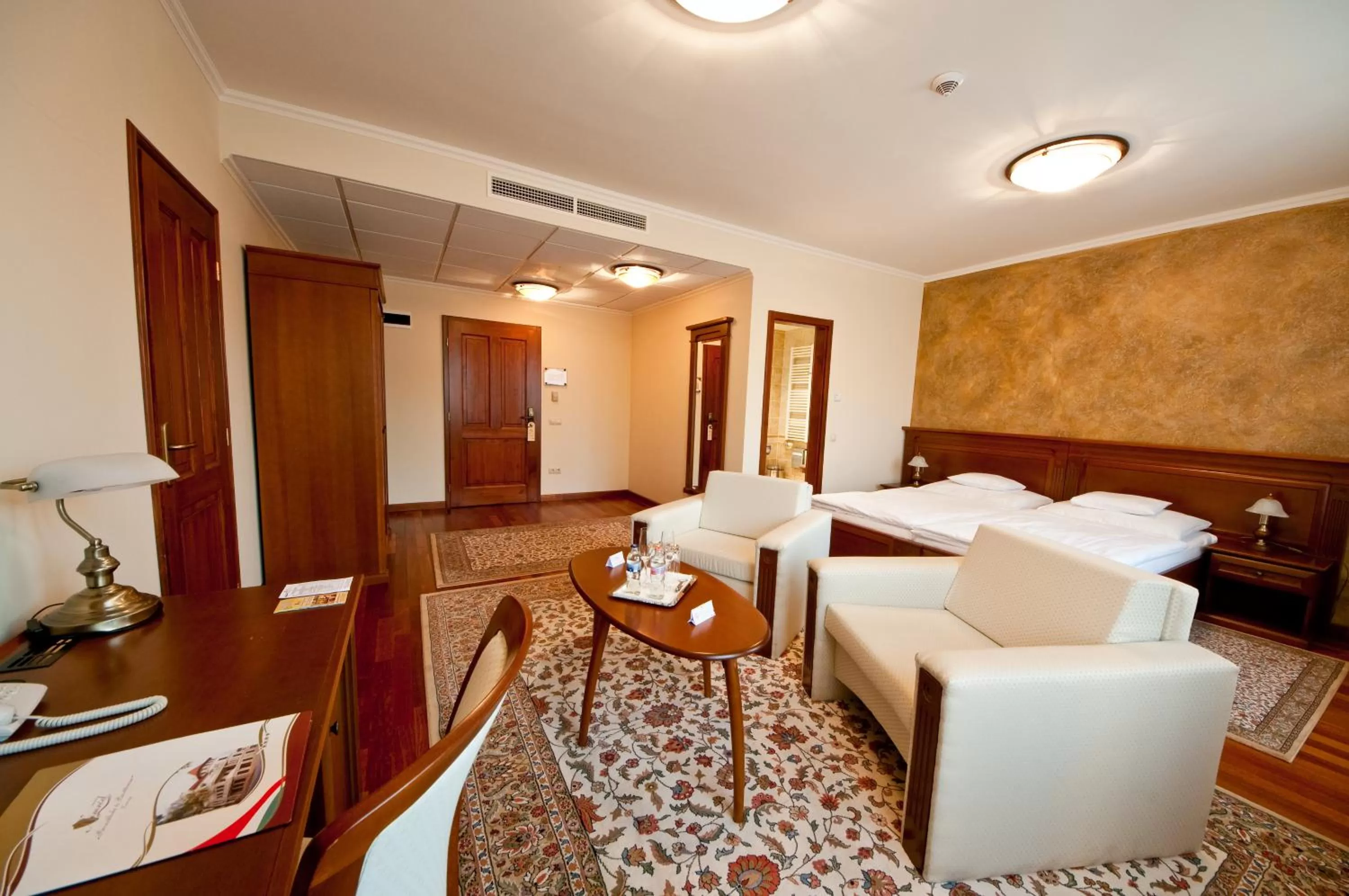 Photo of the whole room in Nimród Bioszálloda és Bioétterem