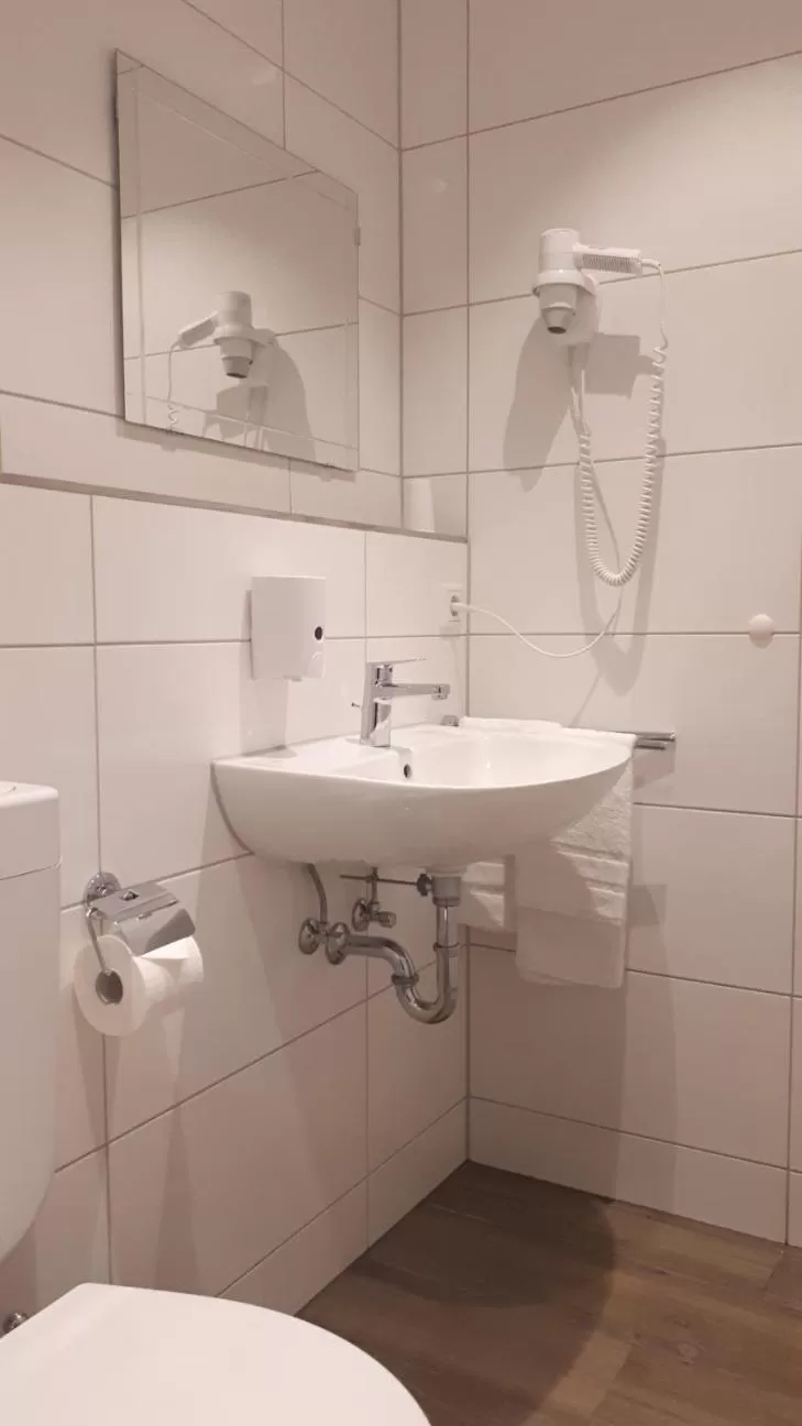 Bathroom in Motel Espenhof