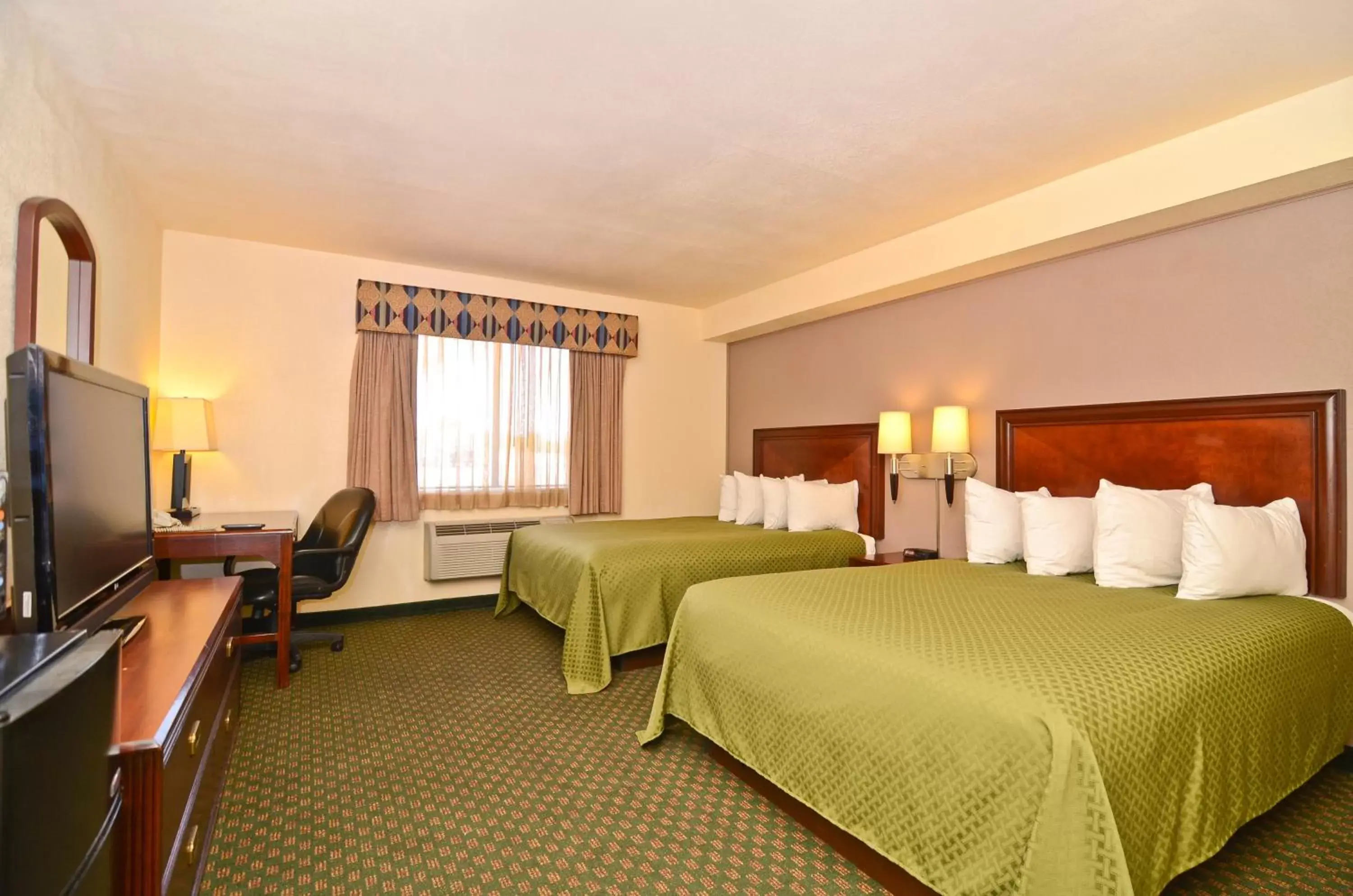 King Room with Balcony - Non-Smoking/2nd Floor in Quality Inn Wickenburg King Room with Balcony - Non-Smoking/2nd Floor in Quality Inn Wickenburg
