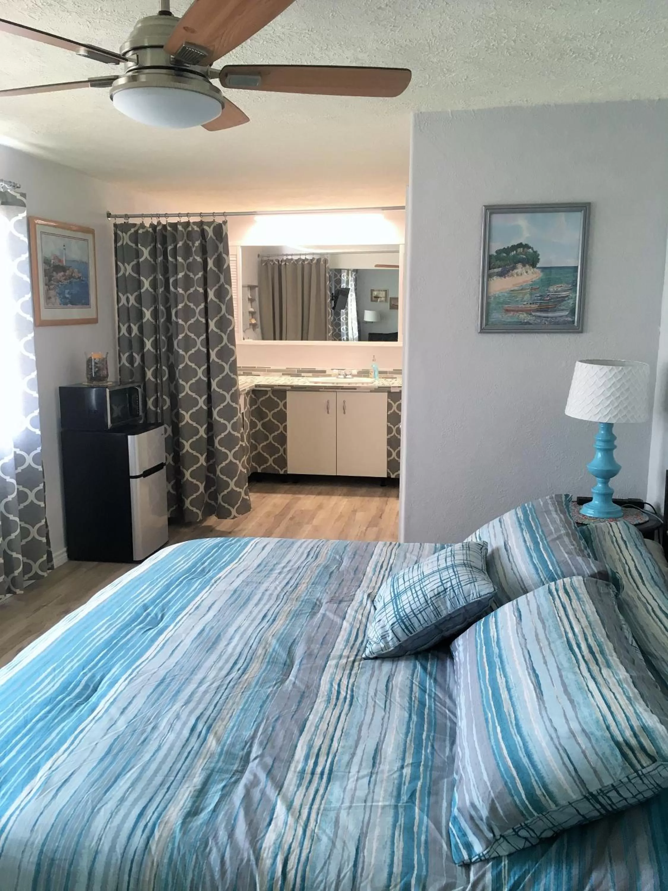 Photo of the whole room in Capri Beach Hotel