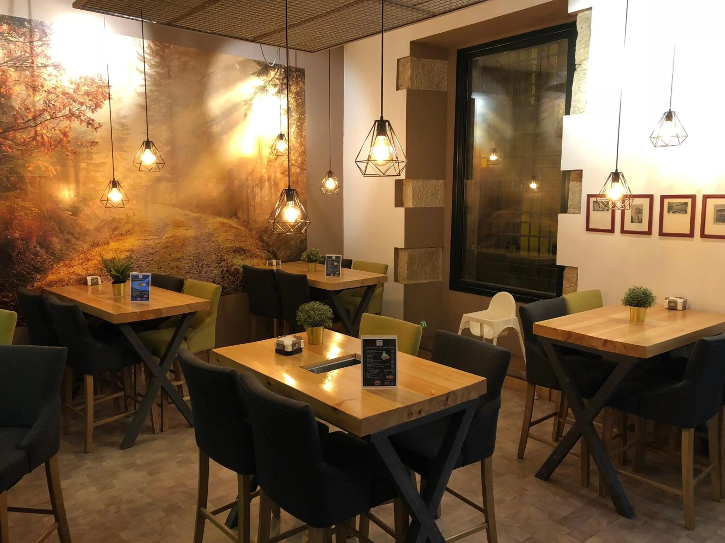 Lounge or bar in Hotel Leonor de Aquitania