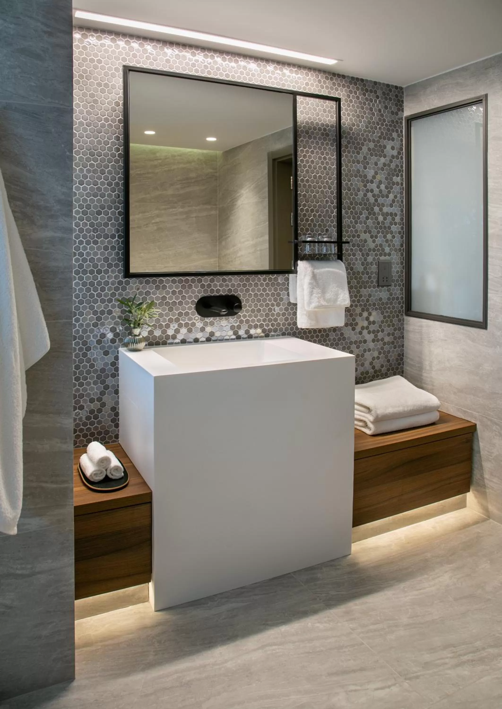 Bathroom in Mercure Larnaca Beach Resort