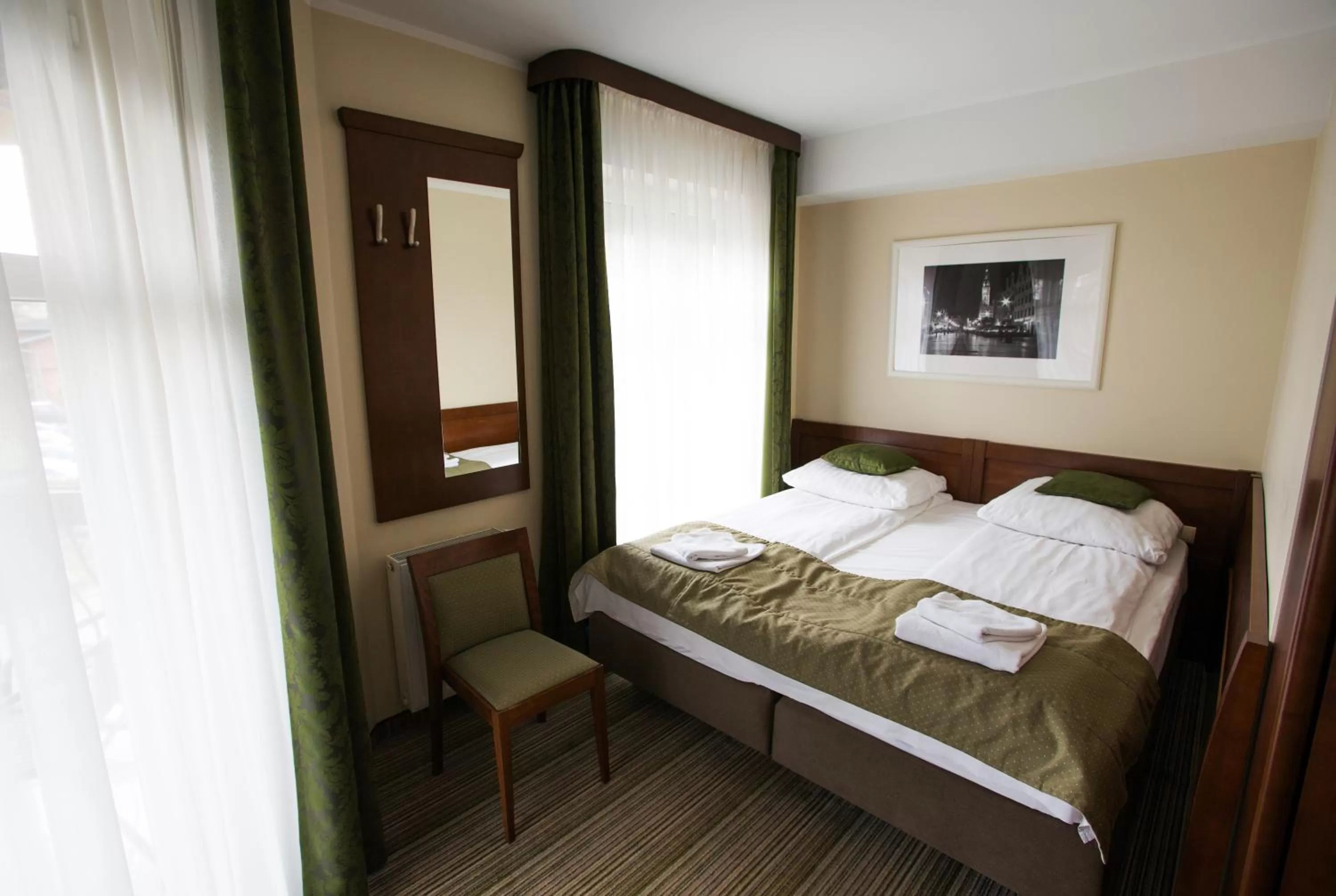 Bedroom, Bed in Villa Palladium