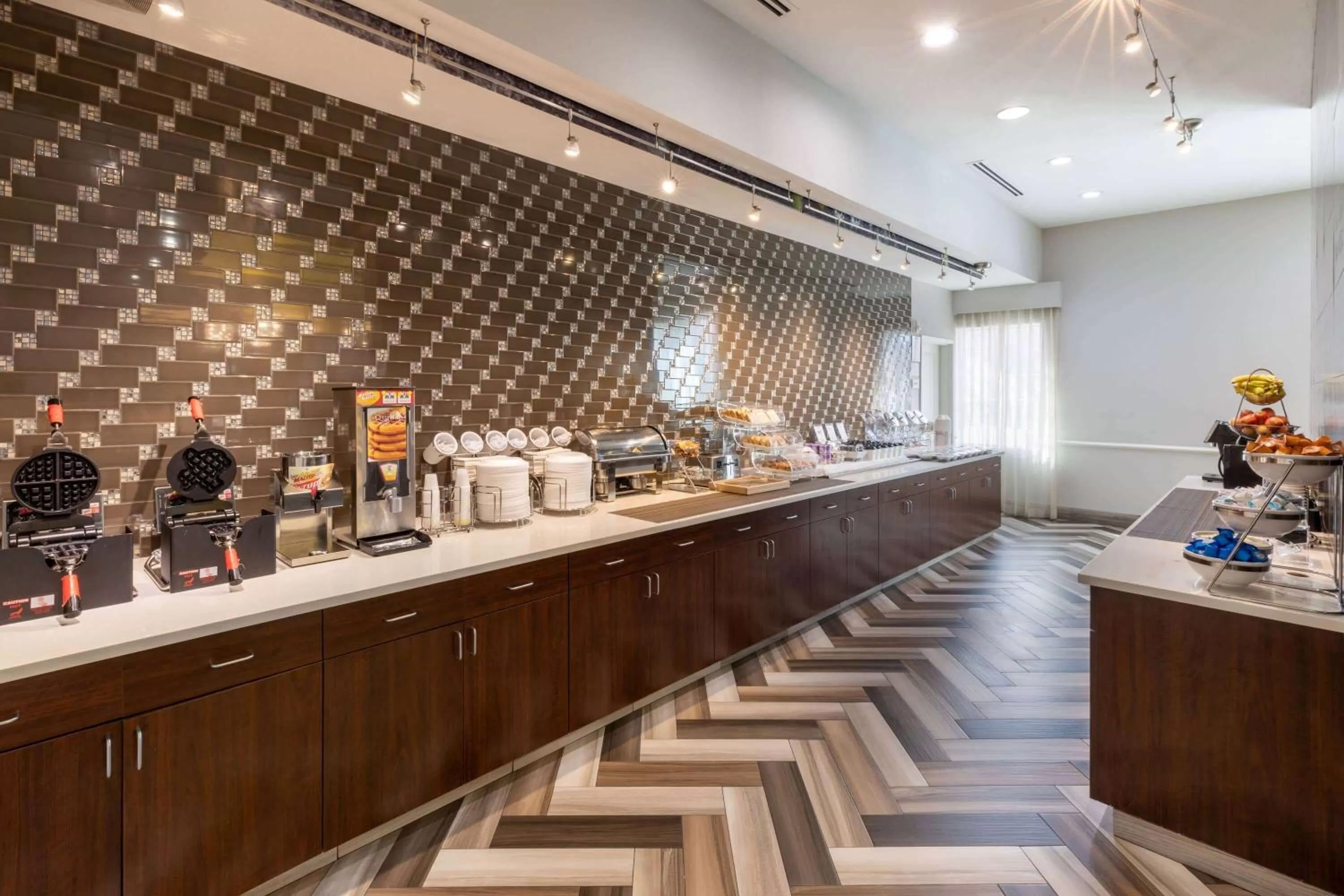 Restaurant/places to eat in La Quinta by Wyndham Houston NW Beltway8/WestRD