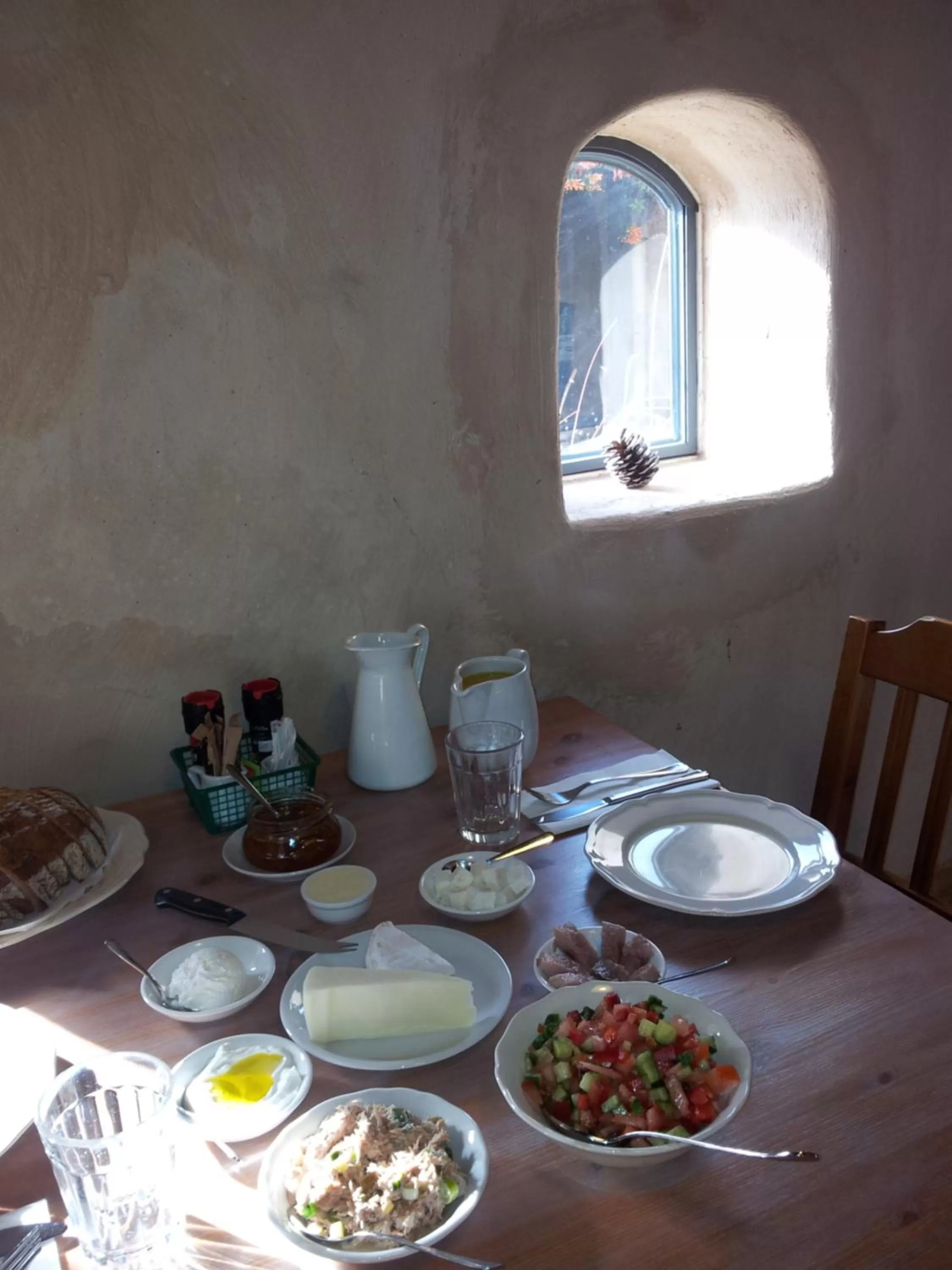 Breakfast, Dining Area in Smadar-Inn