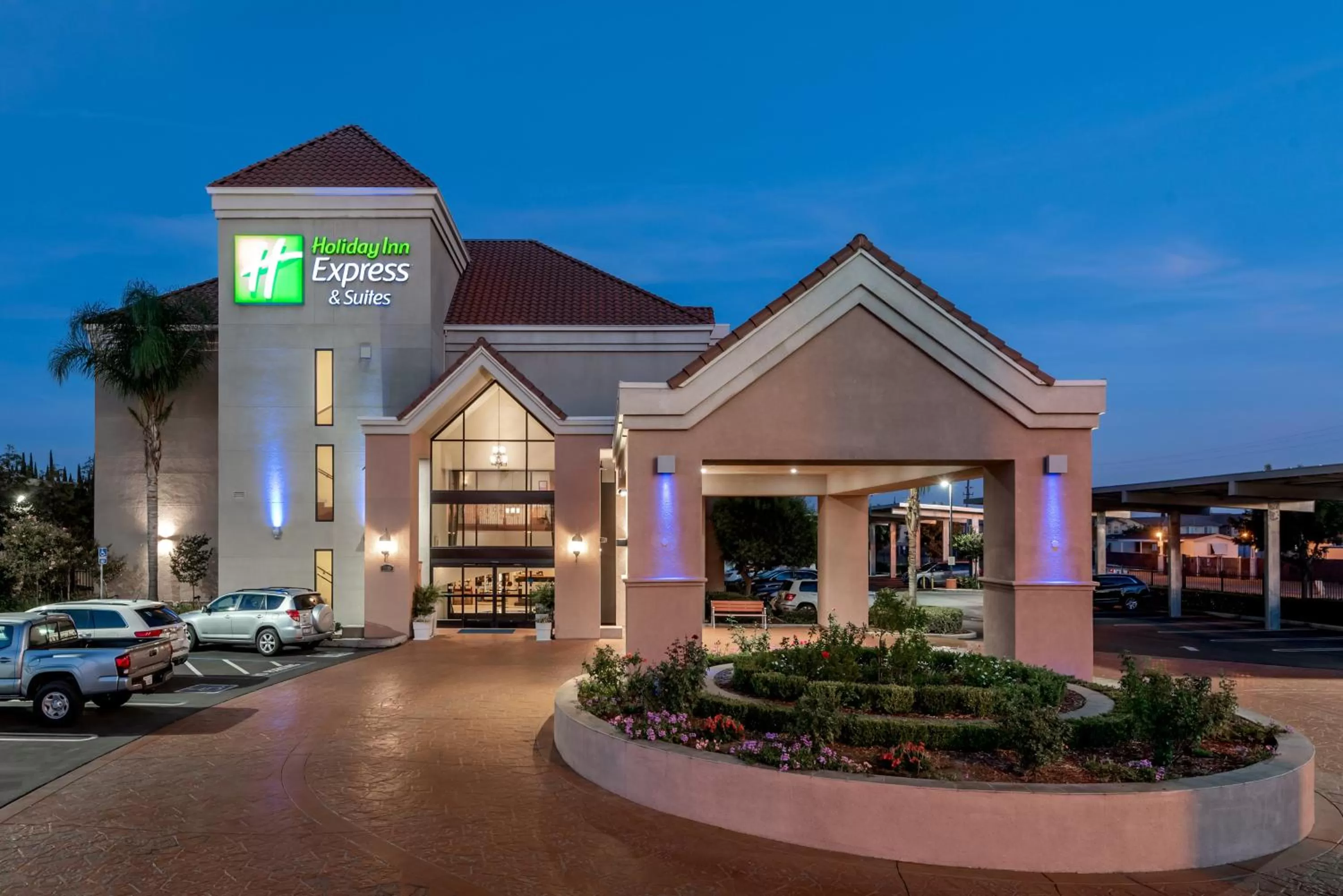 Holiday Inn Express & Suites Lathrop by IHG