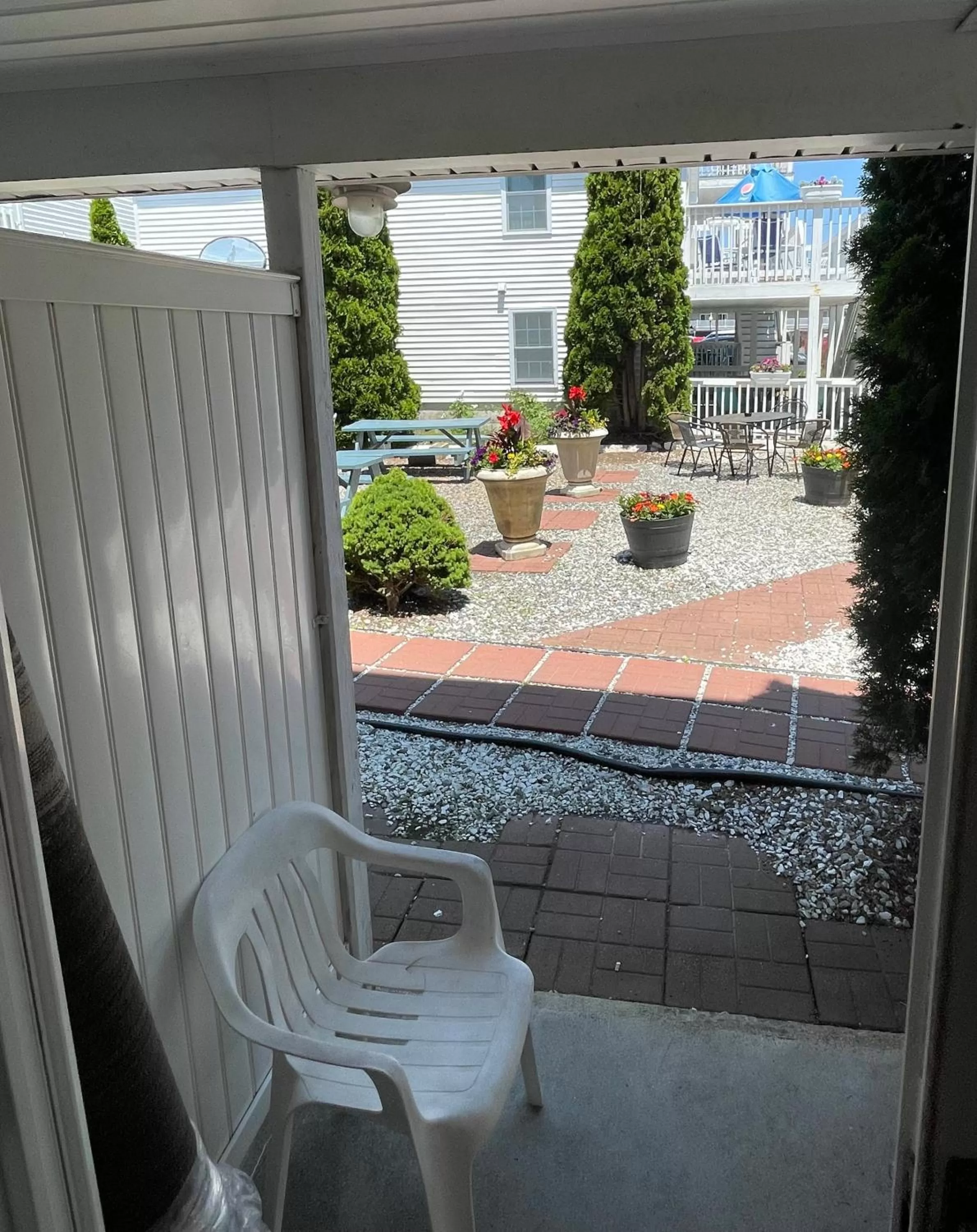 Seating area in Ships Inn