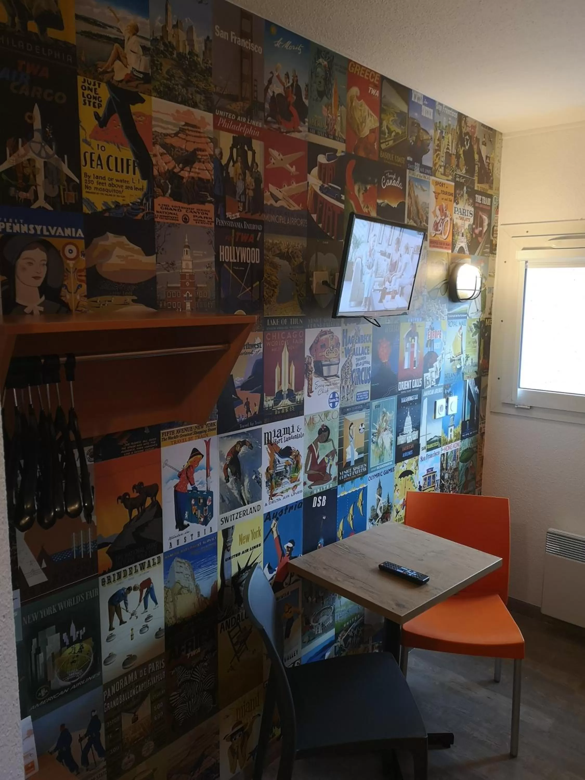 TV and multimedia in hotelF1 Nemours