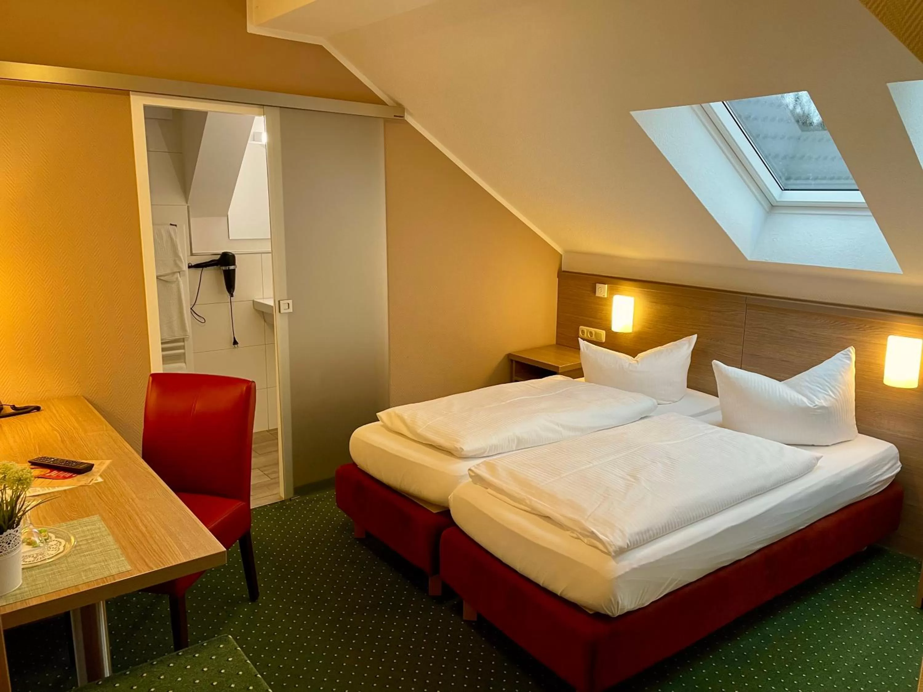 Bed in Gasthof Scharfe Kurve