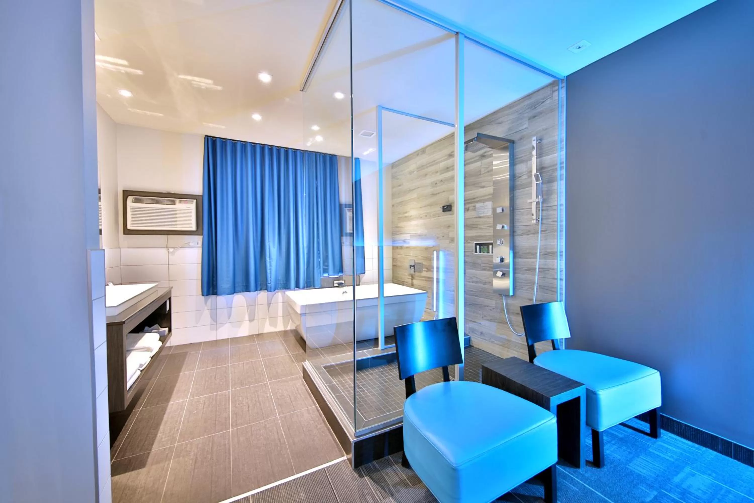 Bed in Hôtel Ô Laval