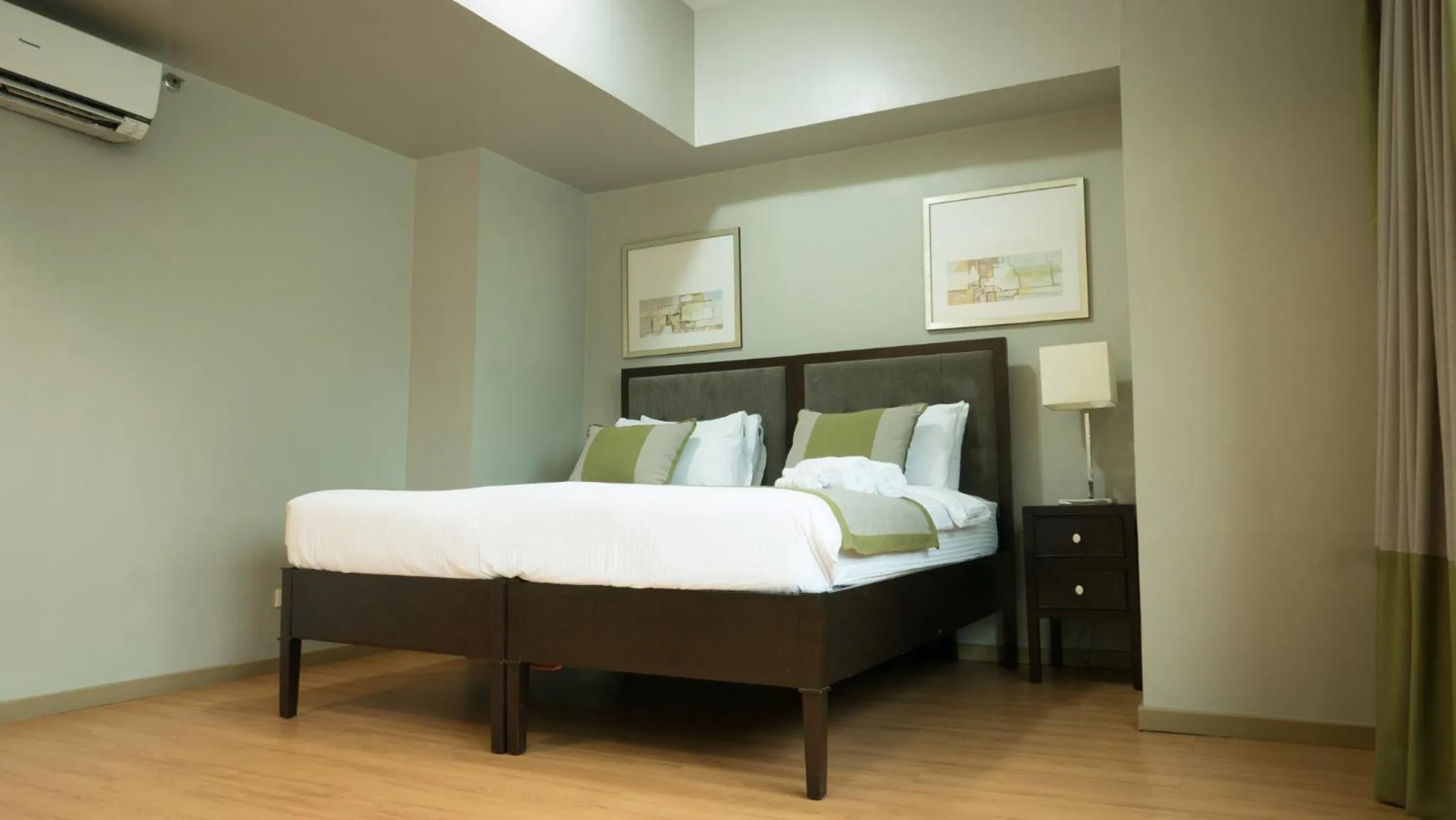 Bed in Avant Serviced Suites - Personal Concierge