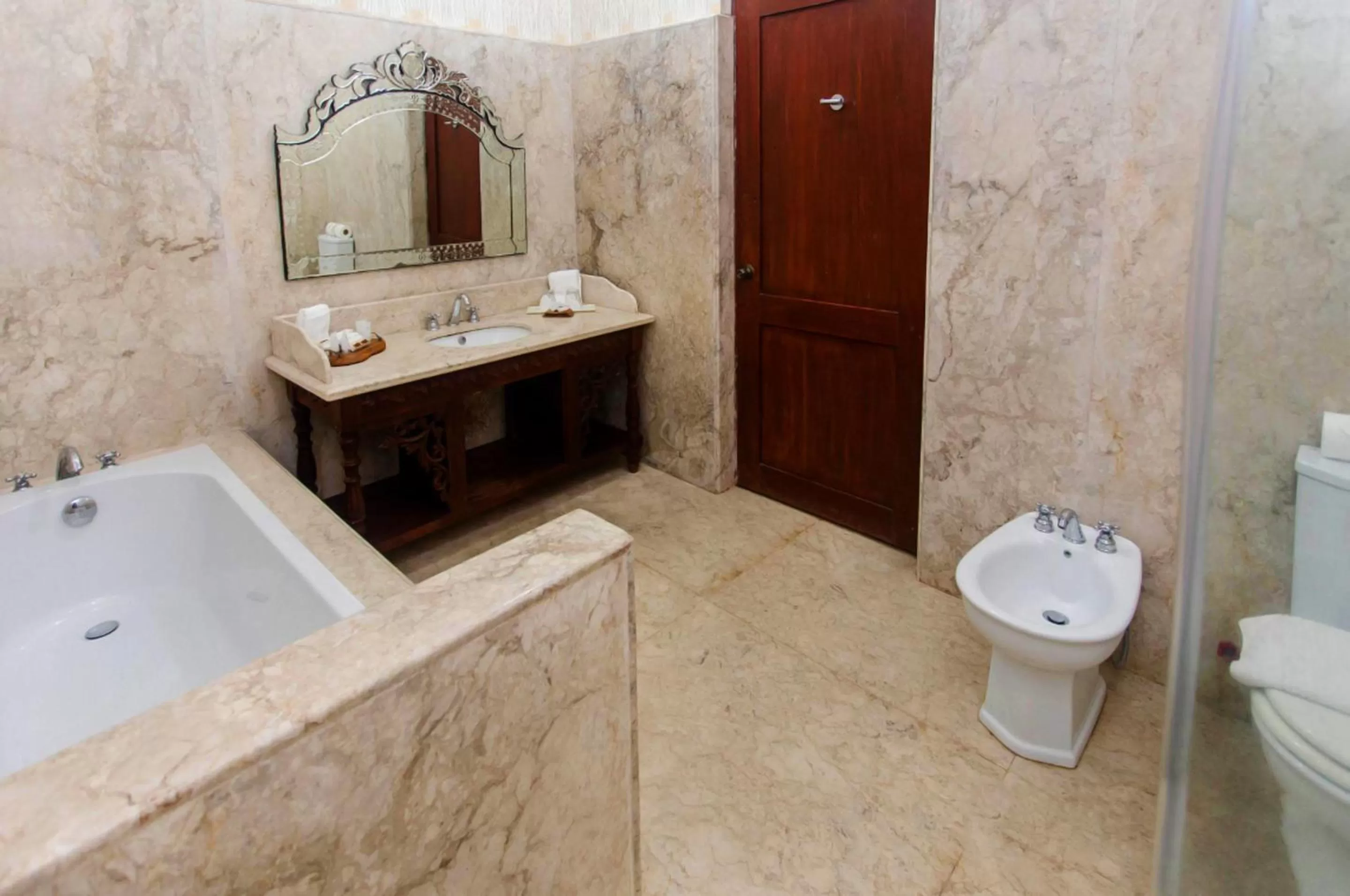 Bathroom in Las Casas Filipinas de Acuzar