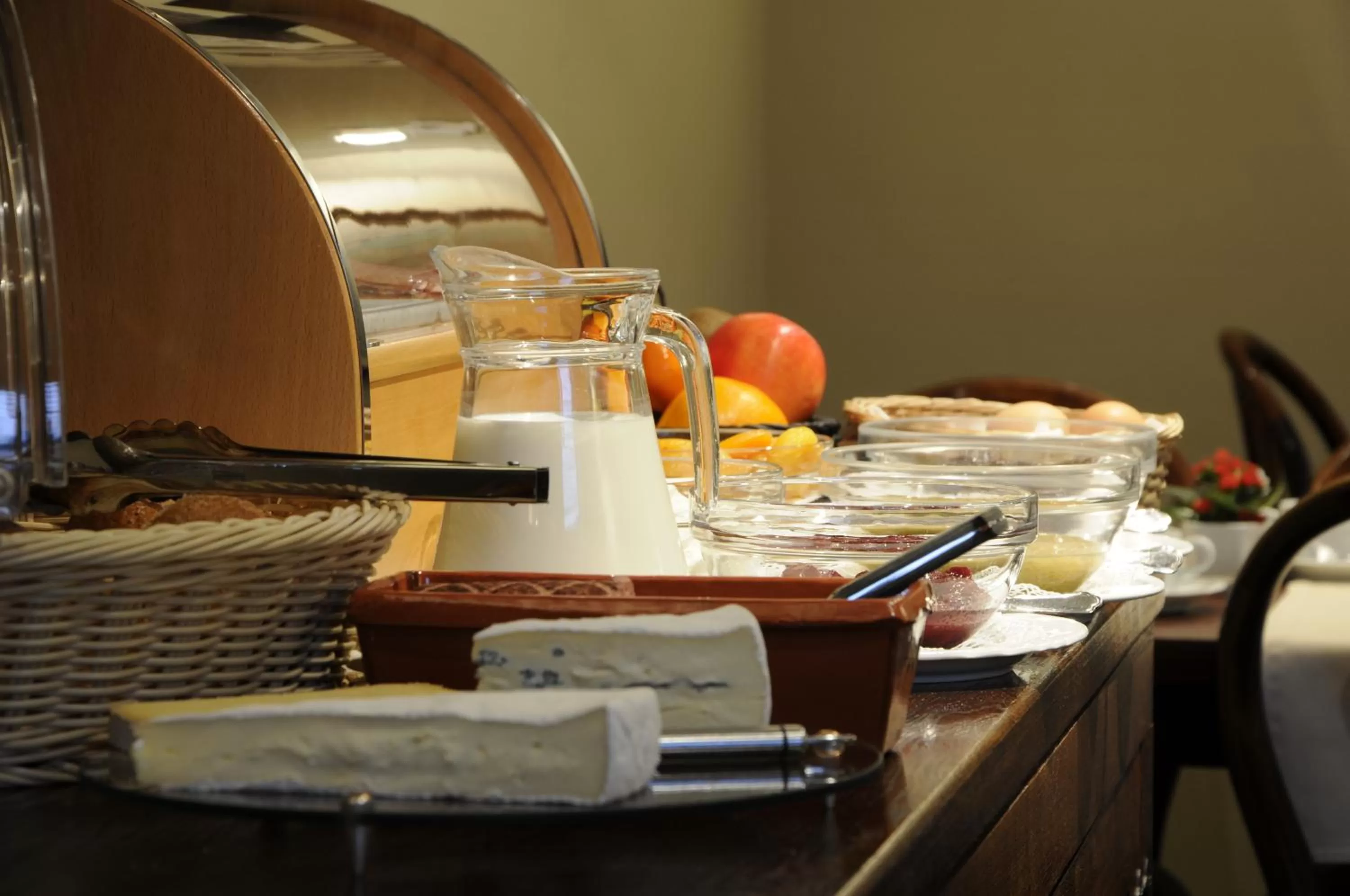 Restaurant/places to eat in Hotel Albert I