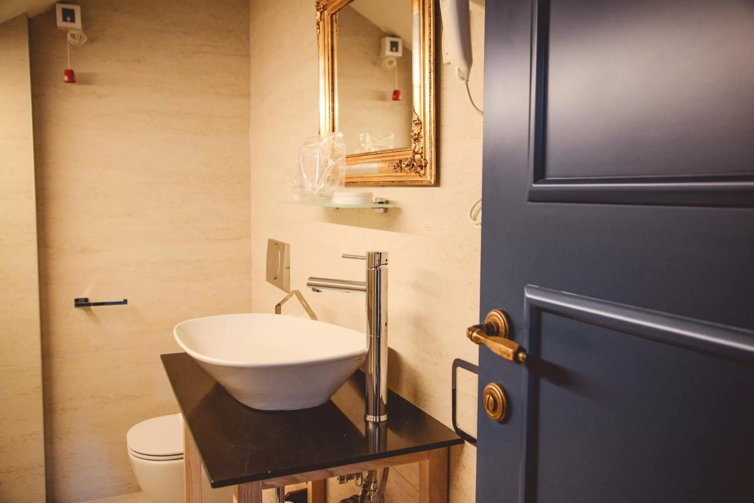 Bathroom in Boutique Macchiato House