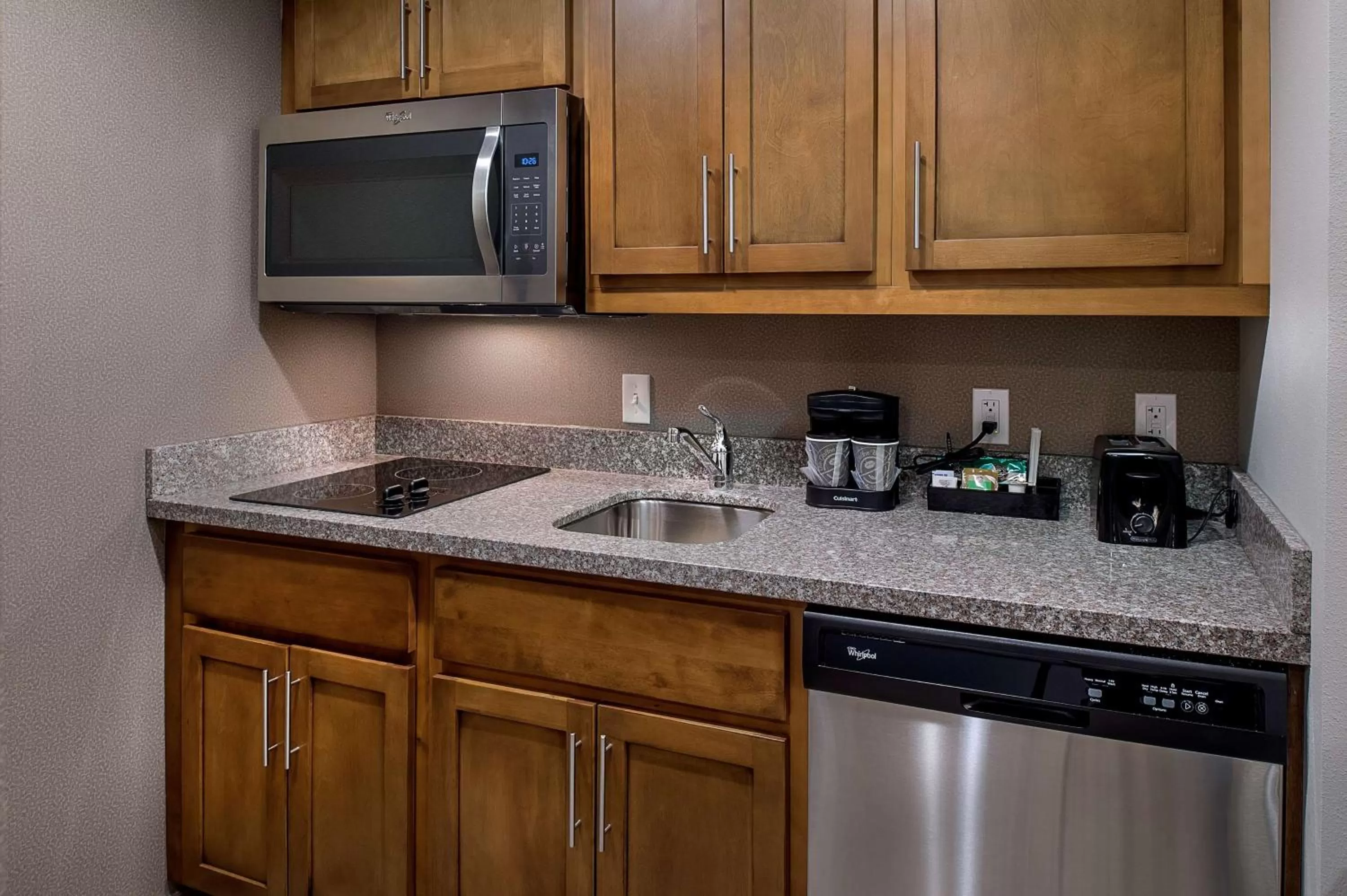 Kitchen or kitchenette in Homewood Suites by Hilton St. Louis Westport