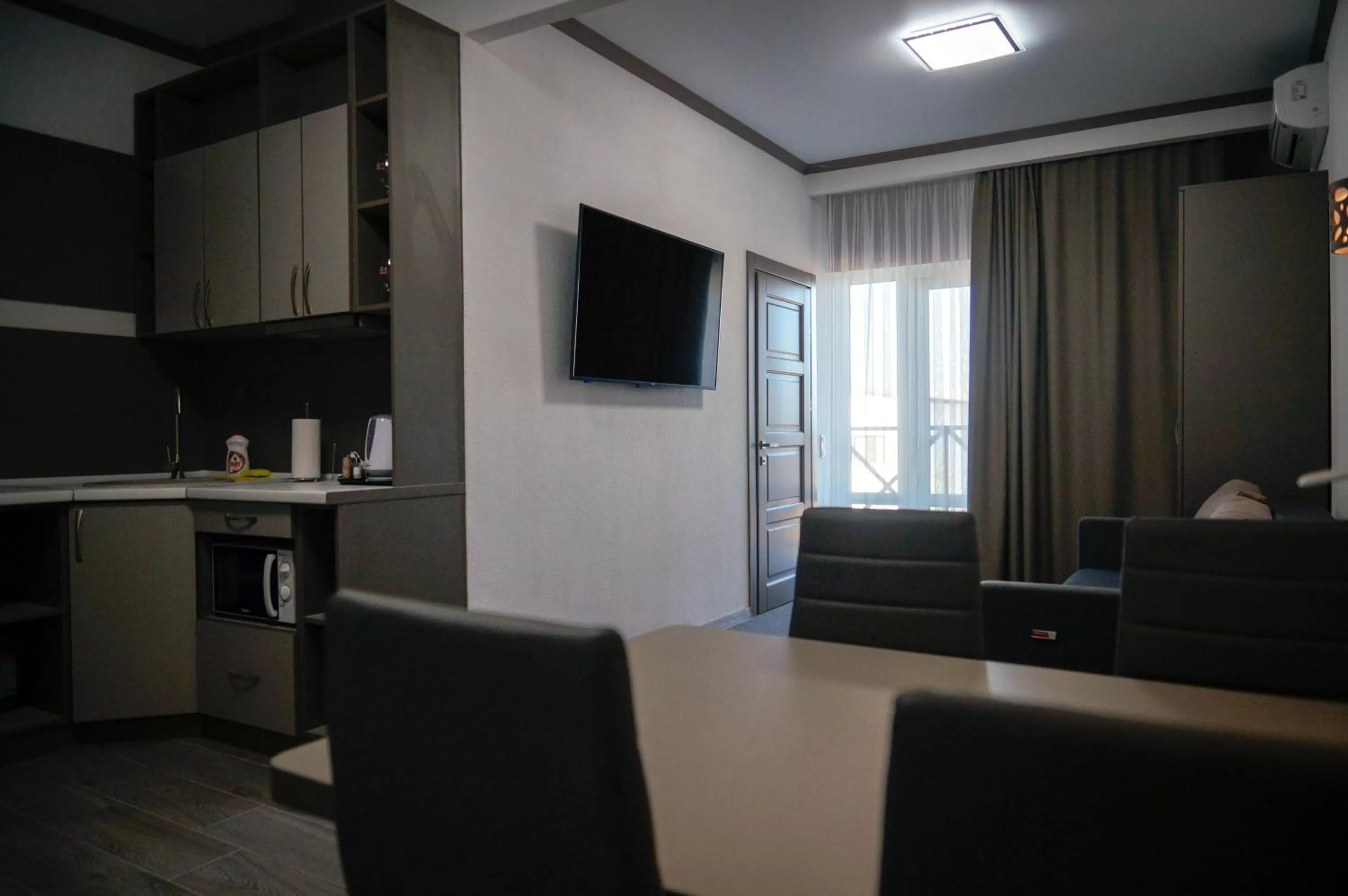 Seating Area in Delta Hotel