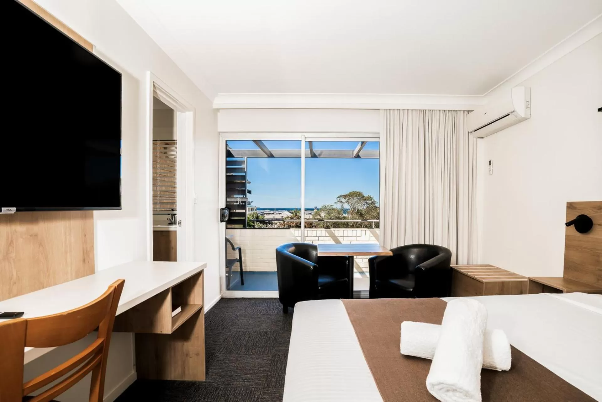 Bed in Caribbean Motel