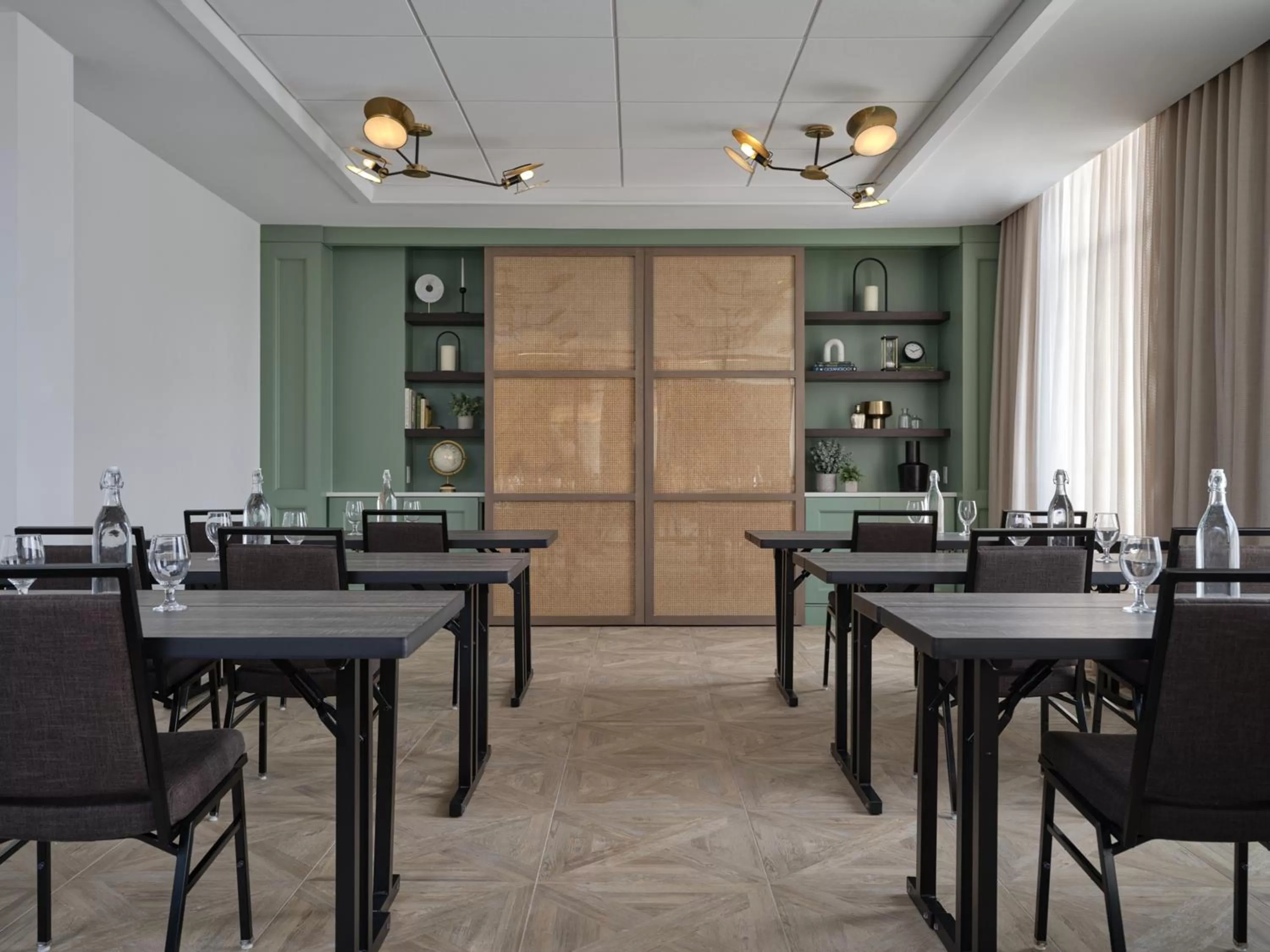 Meeting/conference room in Six South St. Hotel