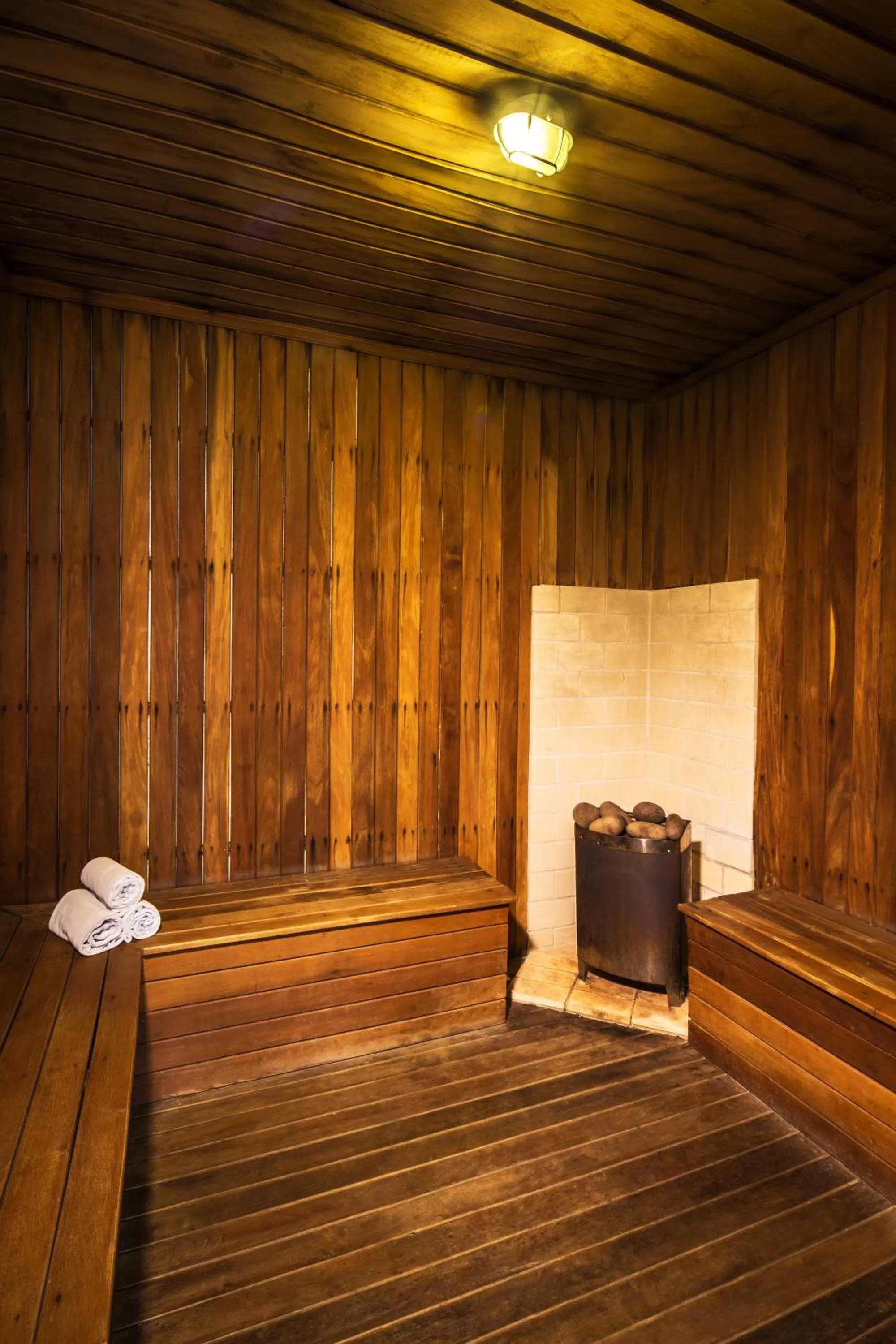 Sauna in Hotel Serra Nevada