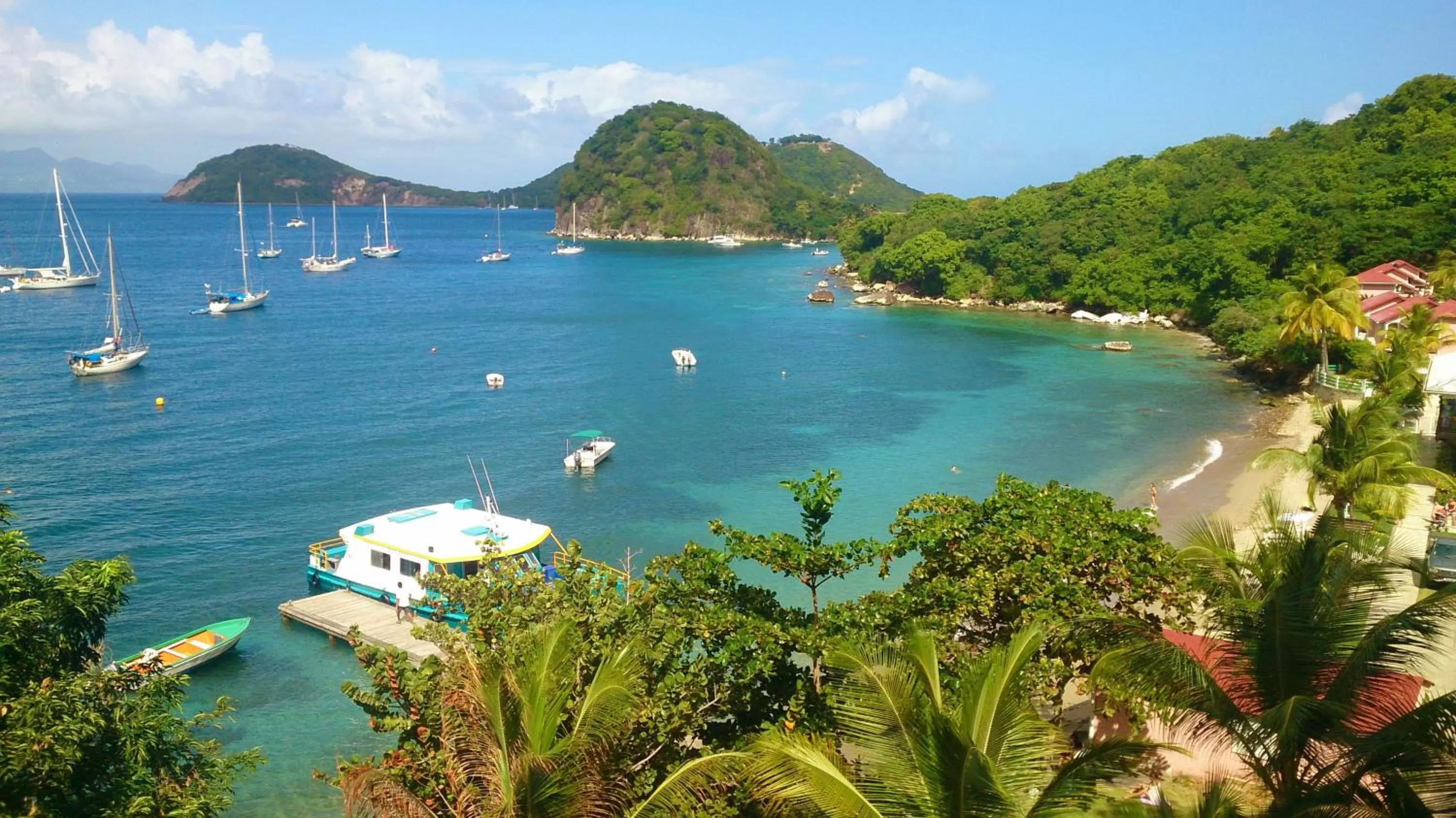 Day in Hôtel Bois Joli