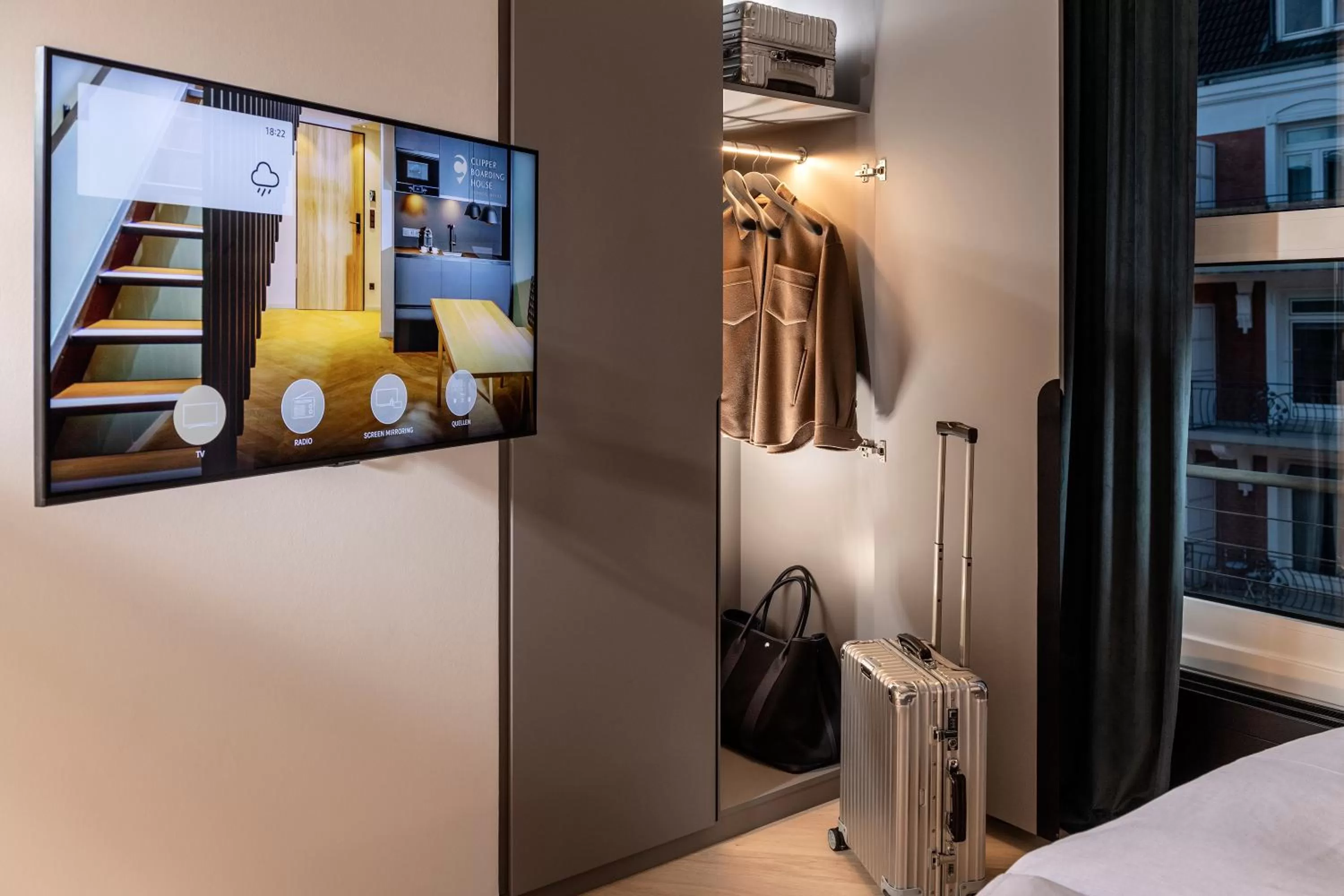 Bedroom, Bed in Clipper Boardinghouse - Hamburg-Michel