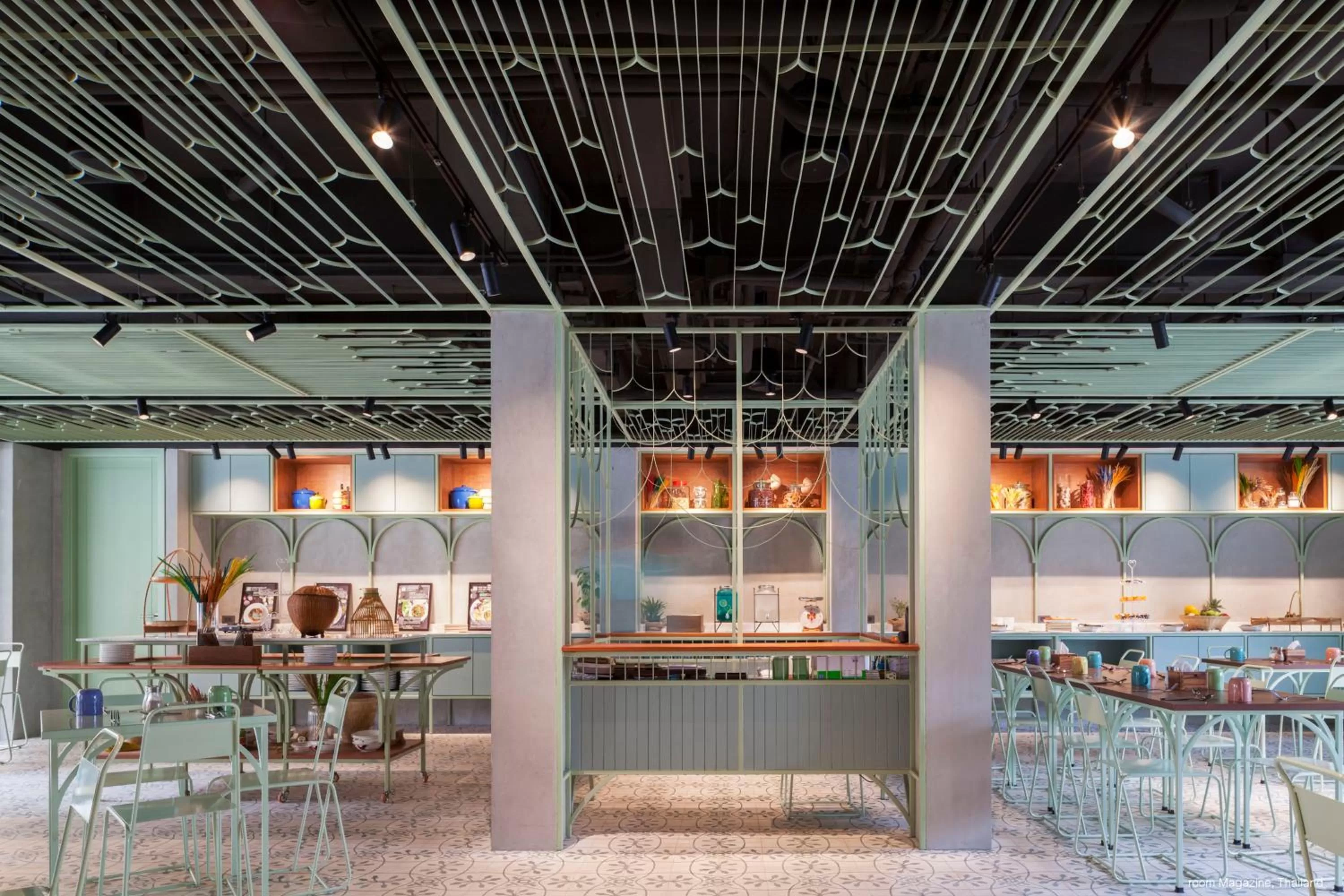 Restaurant/places to eat in Samsen Street Hotel