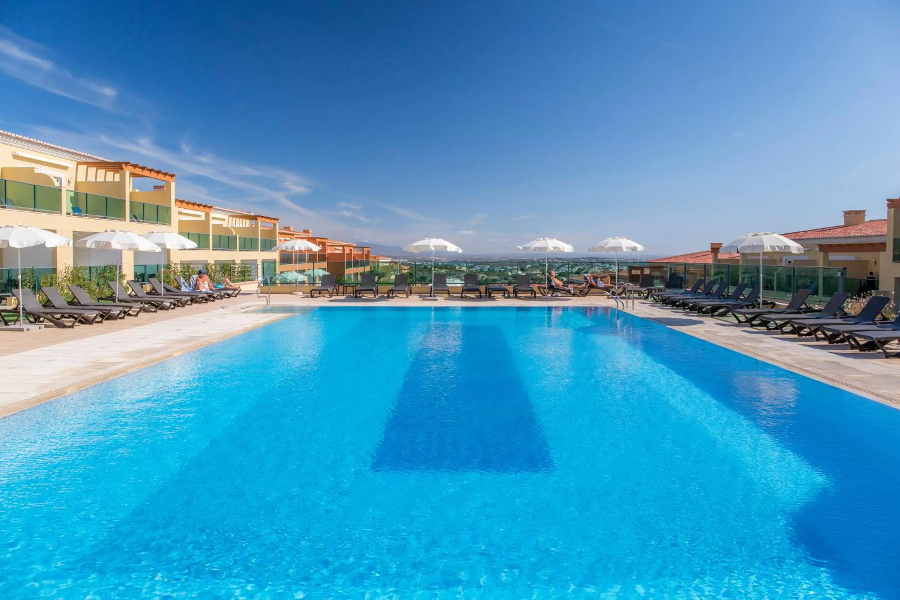 Swimming pool in Boavista Golf & Spa - Bela Colina Holidays